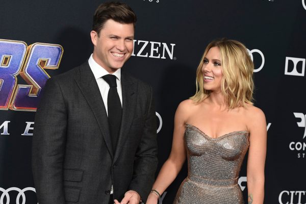 Scarlett Johansson se comprometió por tercera ocasión en menos de diez años; no hay más información de la boda.