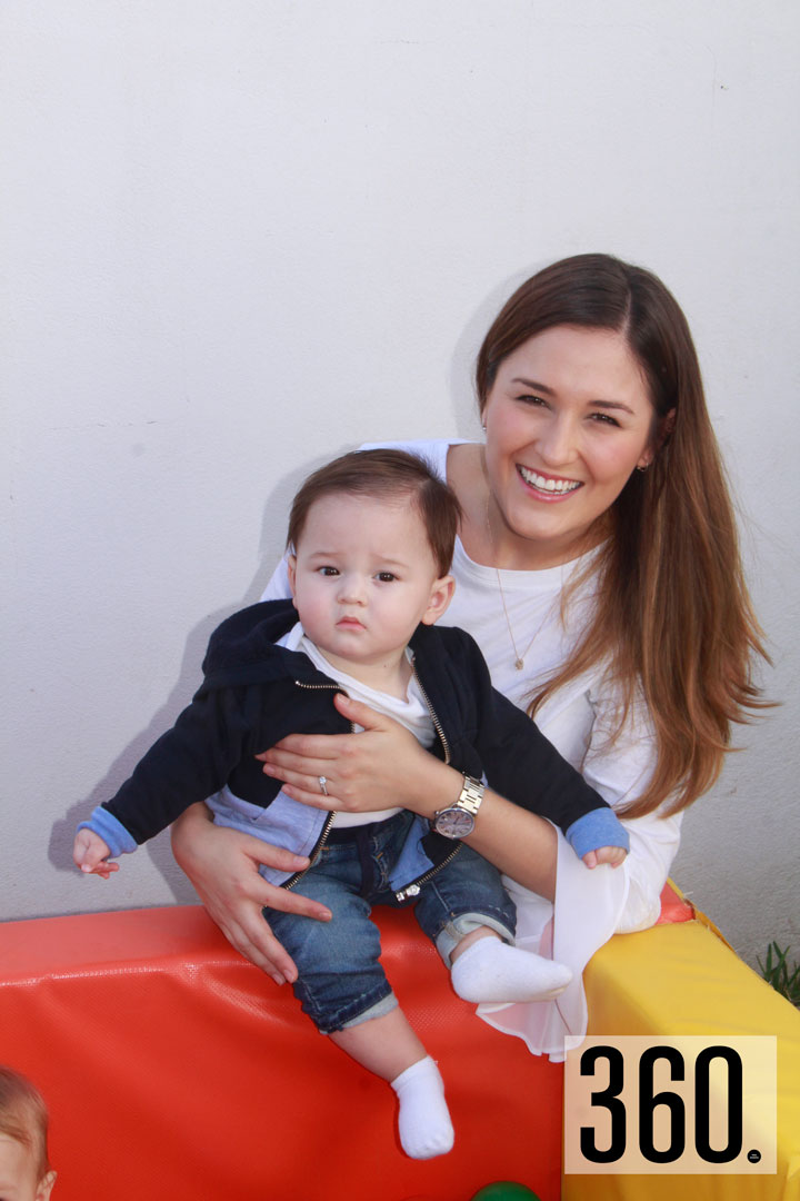 Con una divertida fiesta y colorida al estilo de su heroína favorita “Anna de Arendelle”, María Paulina Aguirre Fuentes, celebró su segundo aniversario Luis Arizpe y Sofía Molina.
