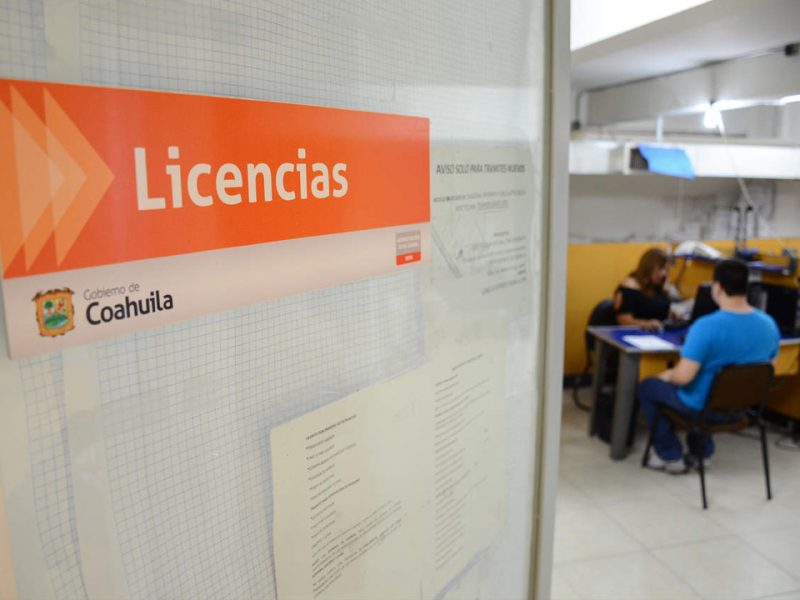 Aprovecha los descuentos en licencias y placas