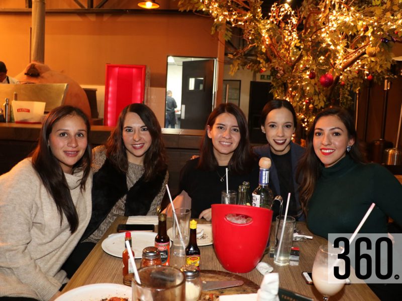 Adriana Prado, Daniela Coss, Fernanda Padilla, Dania Hernández y Laura Leal.