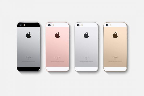 El iPhone SE es el modelo más pequeño de Apple y lo habían descontinuado desde el año pasado