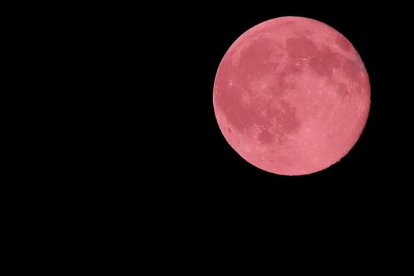 Este fenómeno ocurre cada año entre el 19 y el 21 de abril