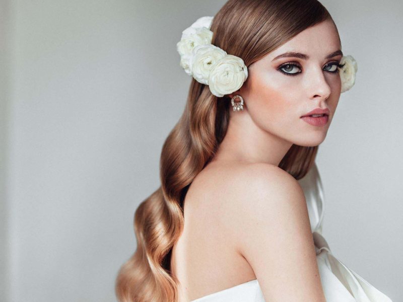 Crisanto Blanco, director de peluquería de la Valmont Barcelona Bridal Week da las claves esenciales en las tendencias que se imponen las próximas temporadas sobre el cabello de las novias.