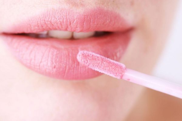 ¿Buscas un labial que te permita verte natural y fresca pero con un toque de color? Dale un vistazo a estos tonos ideales para esta temporada.
