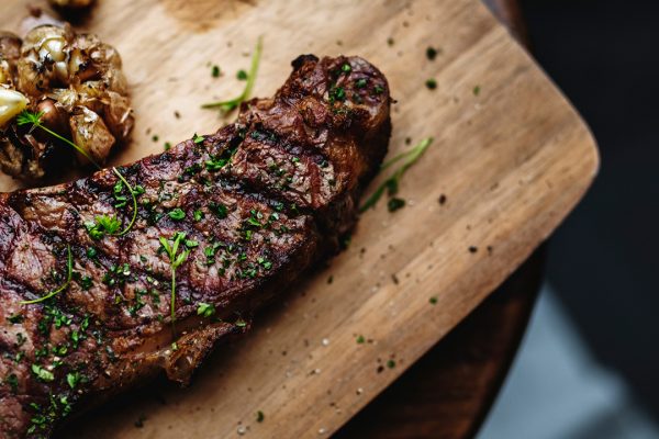 Existen muchas variedades de carne con diferentes porcentajes de grasa y nutrientes.