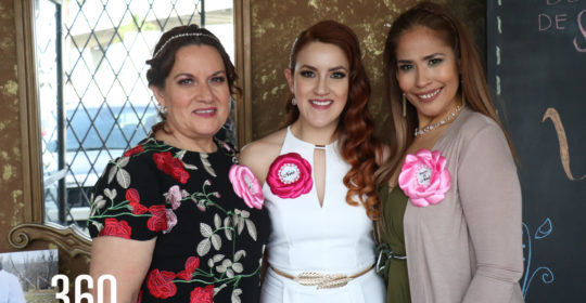Luz del Carmen Rodriguez, Valeria Flores y María de Jesús Valles.