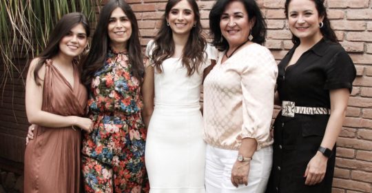 Daniela Fuentes y familiares.