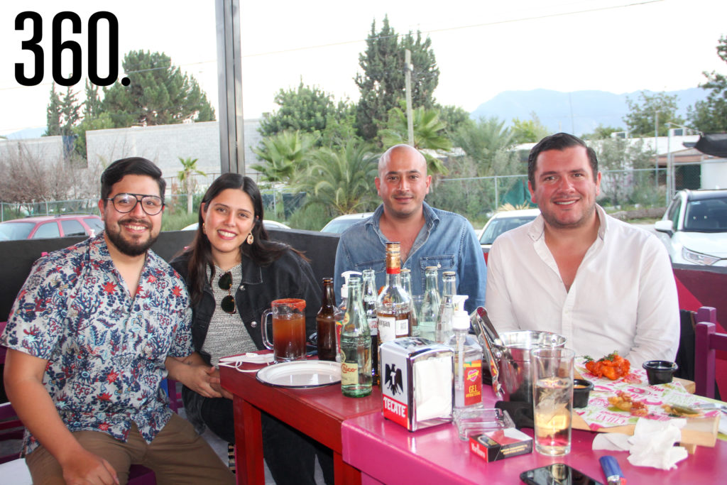 Pedro Vallejo, Lorena Monroy, Juan Carlos Valadez y Javier César.