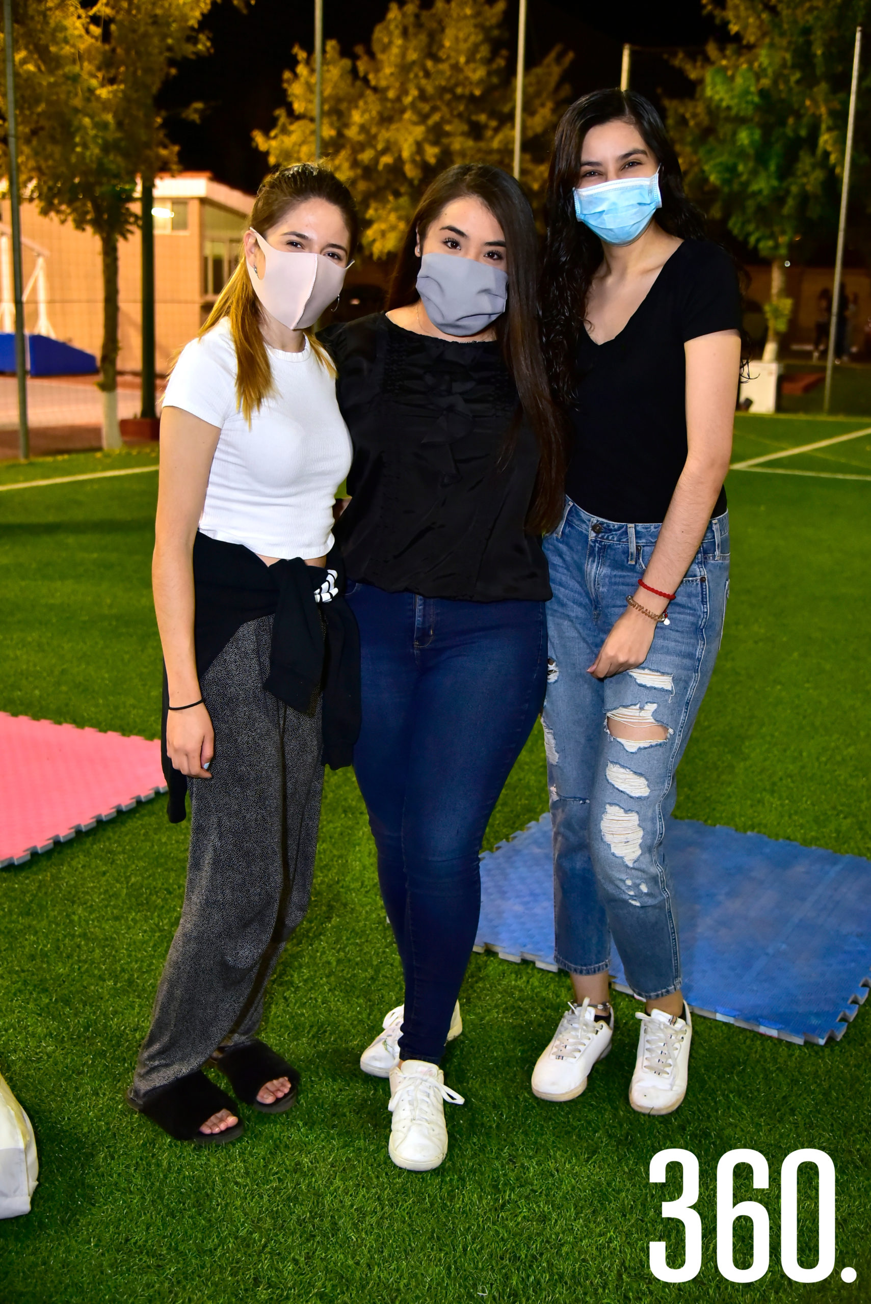 Mónica Mireles, Ana Rivera y Marjorie Almirudis.