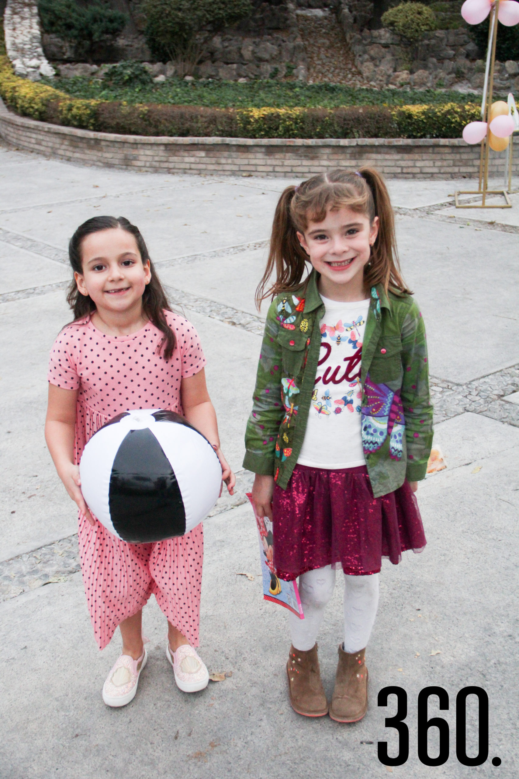 Luciana Cruz y Paulina Rivera.