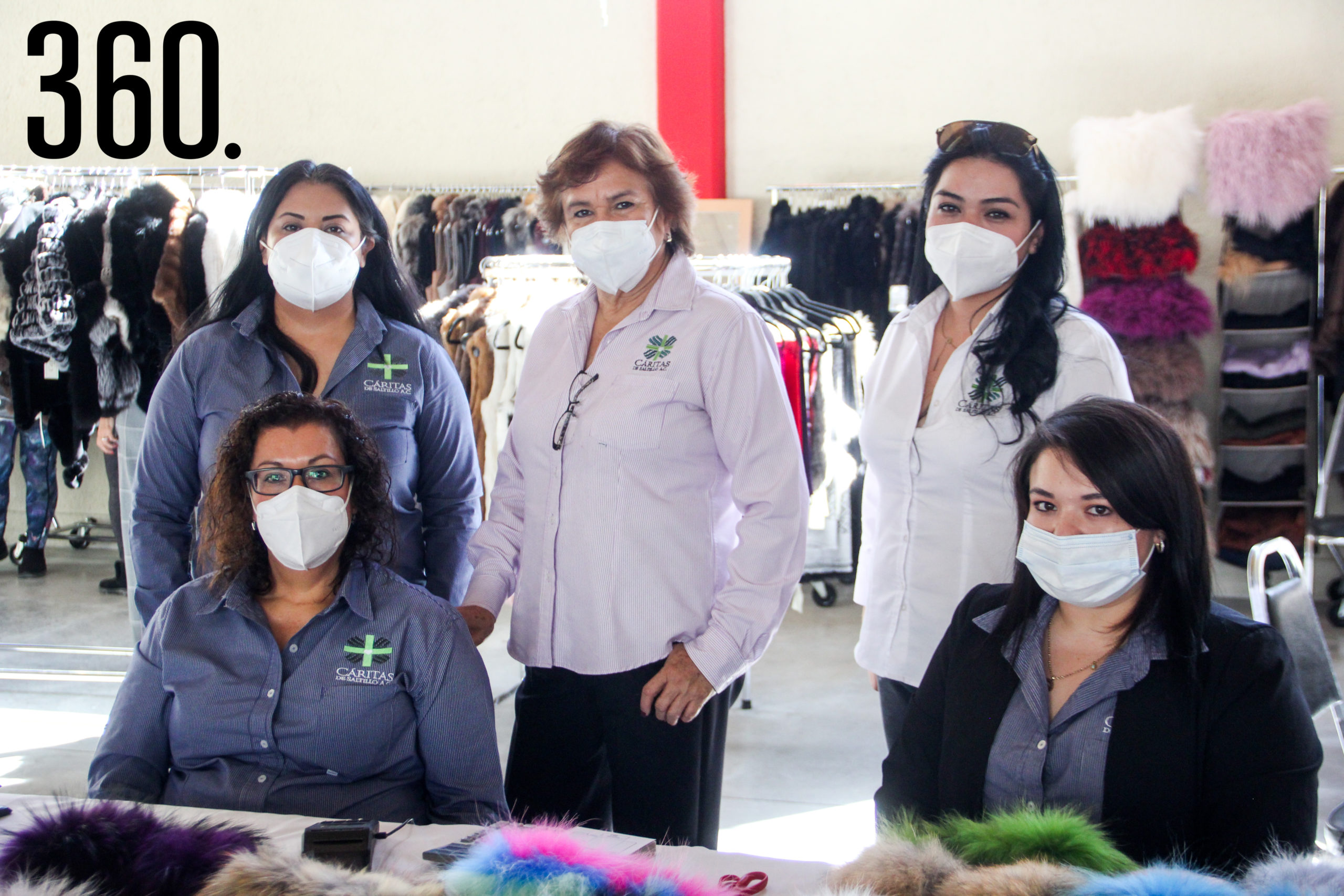 Lidia García, Perla López, Silvia Padilla, Brenda Lara y Araceli Guerrero, equipo Cáritas.