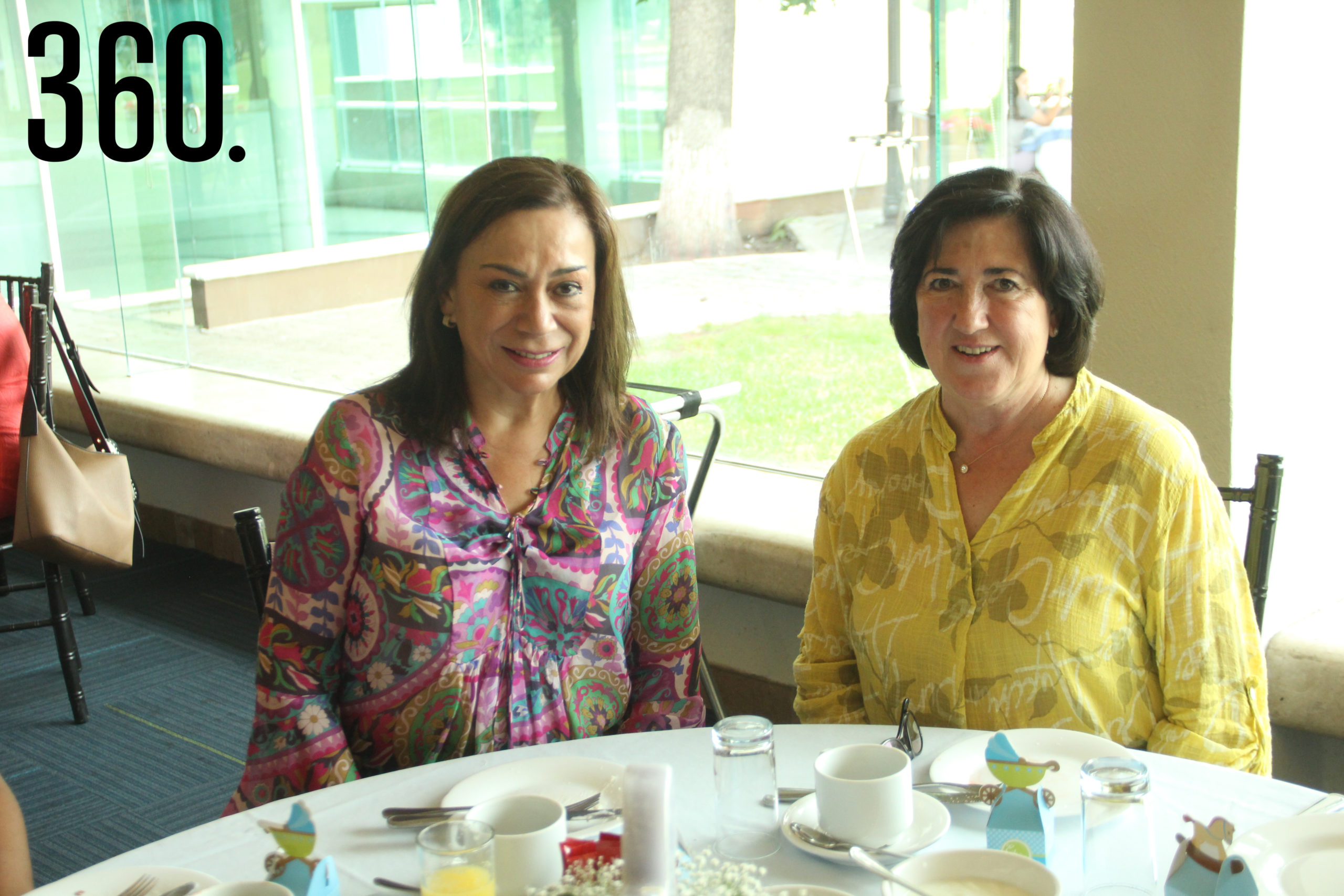 Lucía de las Fuentes y Lourdes Lobo.