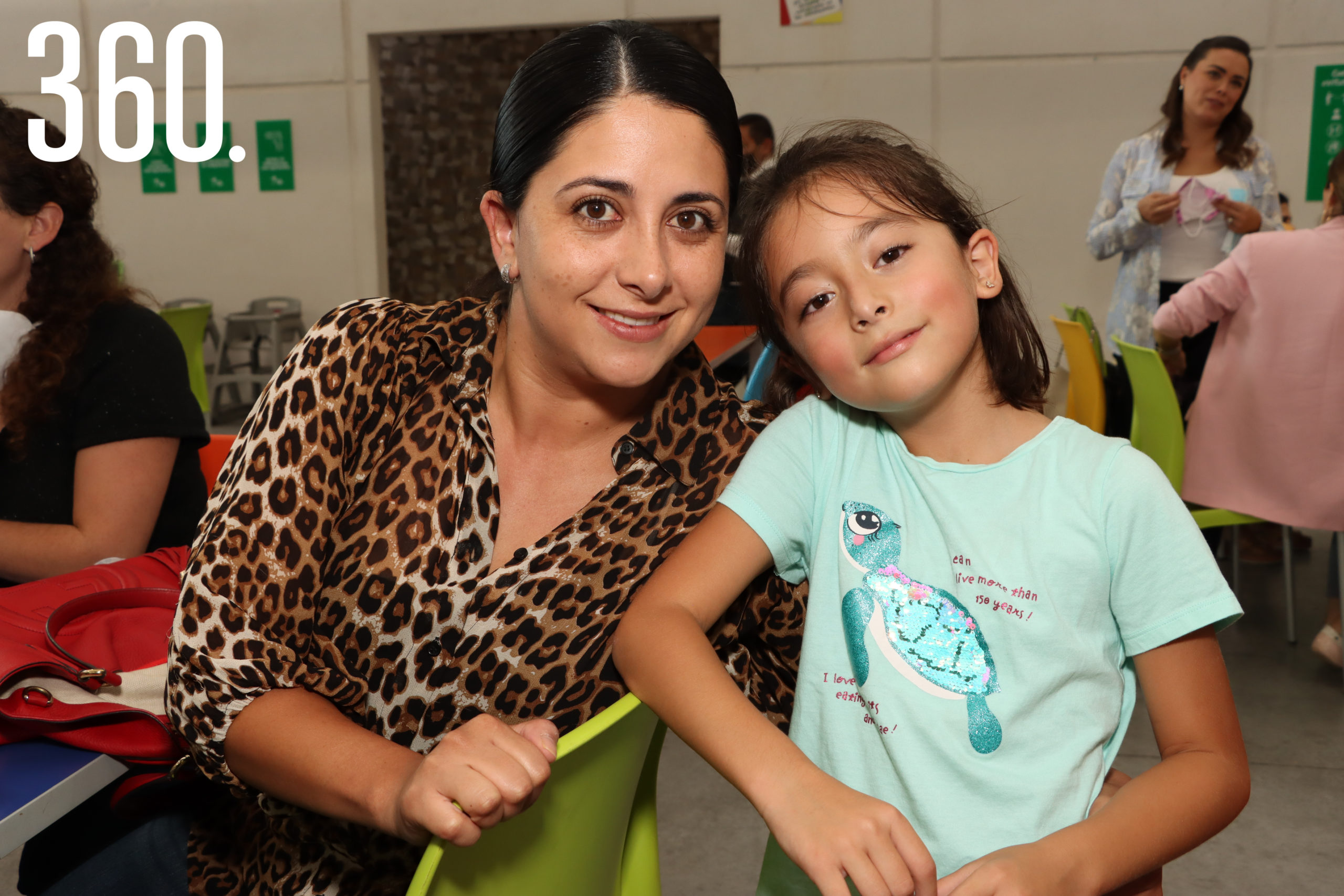 Gaby Durón y Sofía Cárdenas.