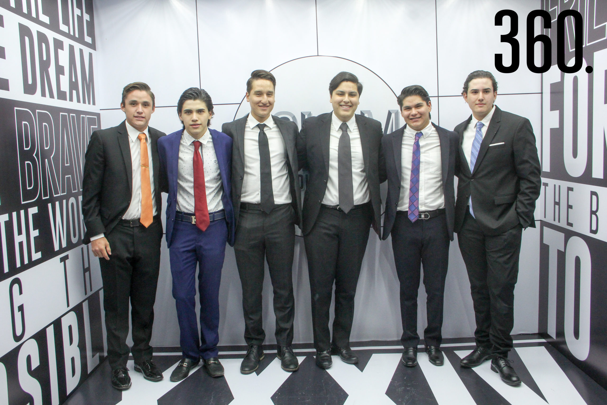 Chuy González, Diego Téllez, Jorge Zamora, Alejandro Álvarez, Emiliano Canales y Rodolfo Fernández.