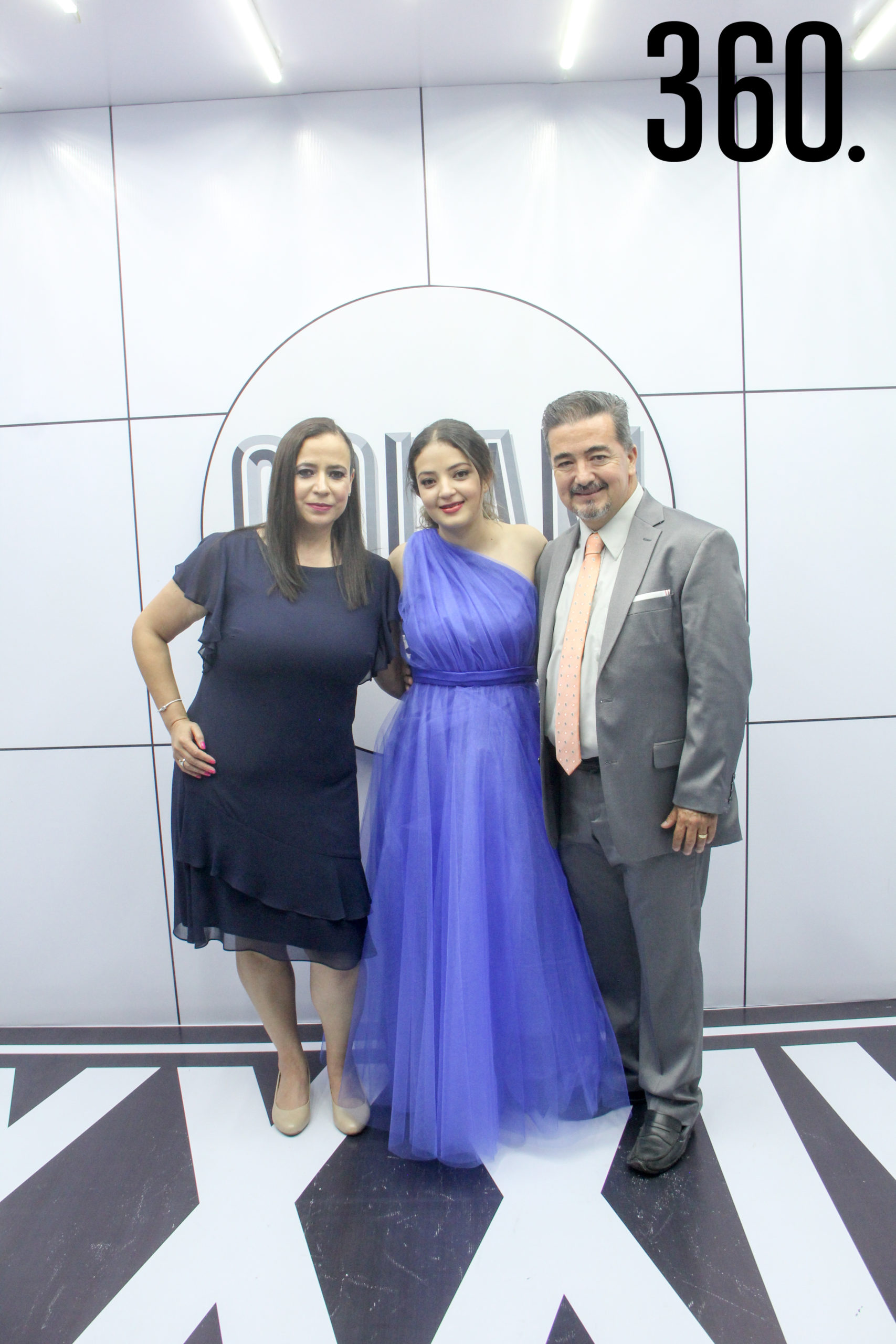 Paty Gómez, Ana Paula González y Marco González.