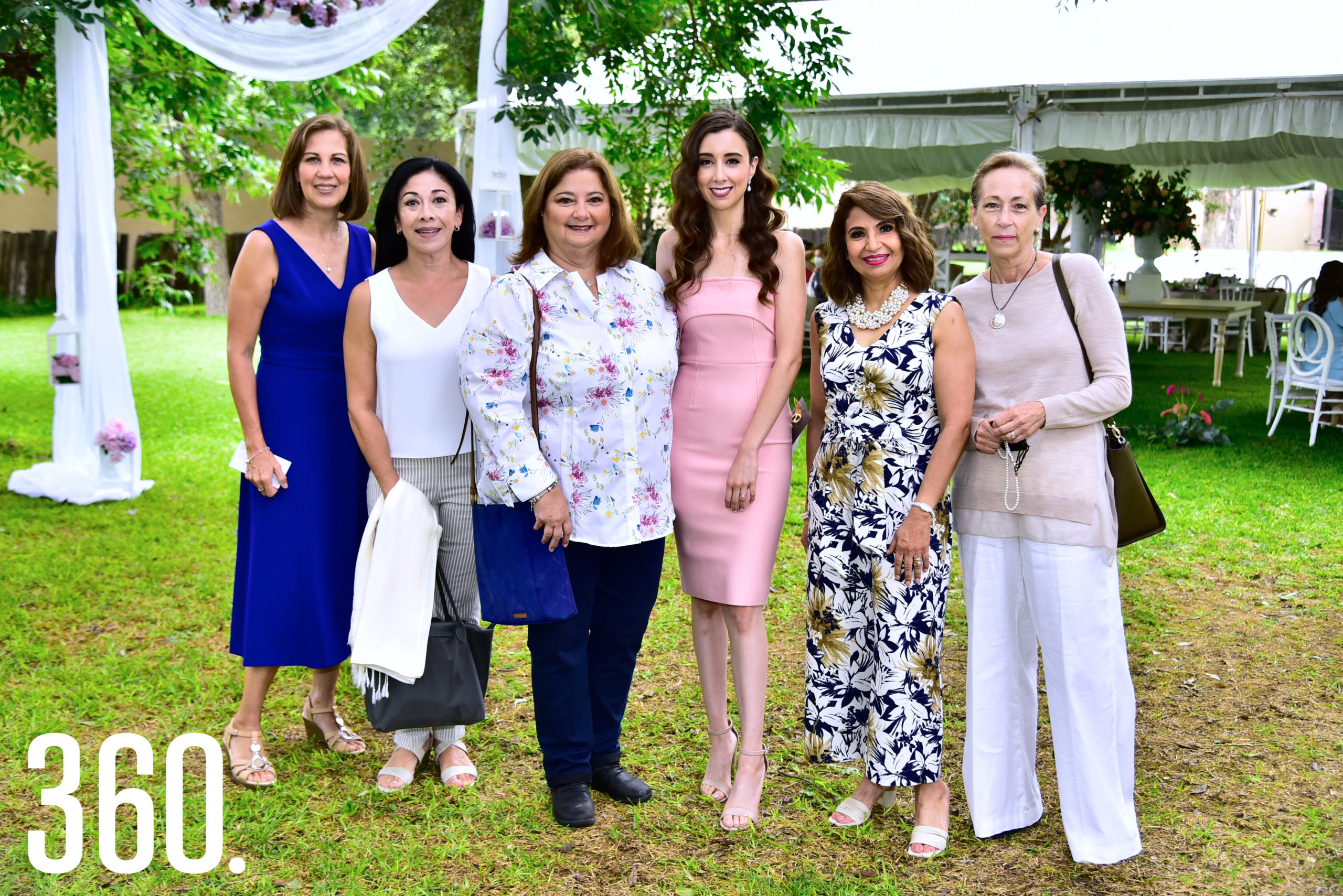 Magdalena Arsuaga, Virginia Reyes, Viviana Sada, Sofía Elguezabal, Martha Mireya Munguía y Celina Latapi.