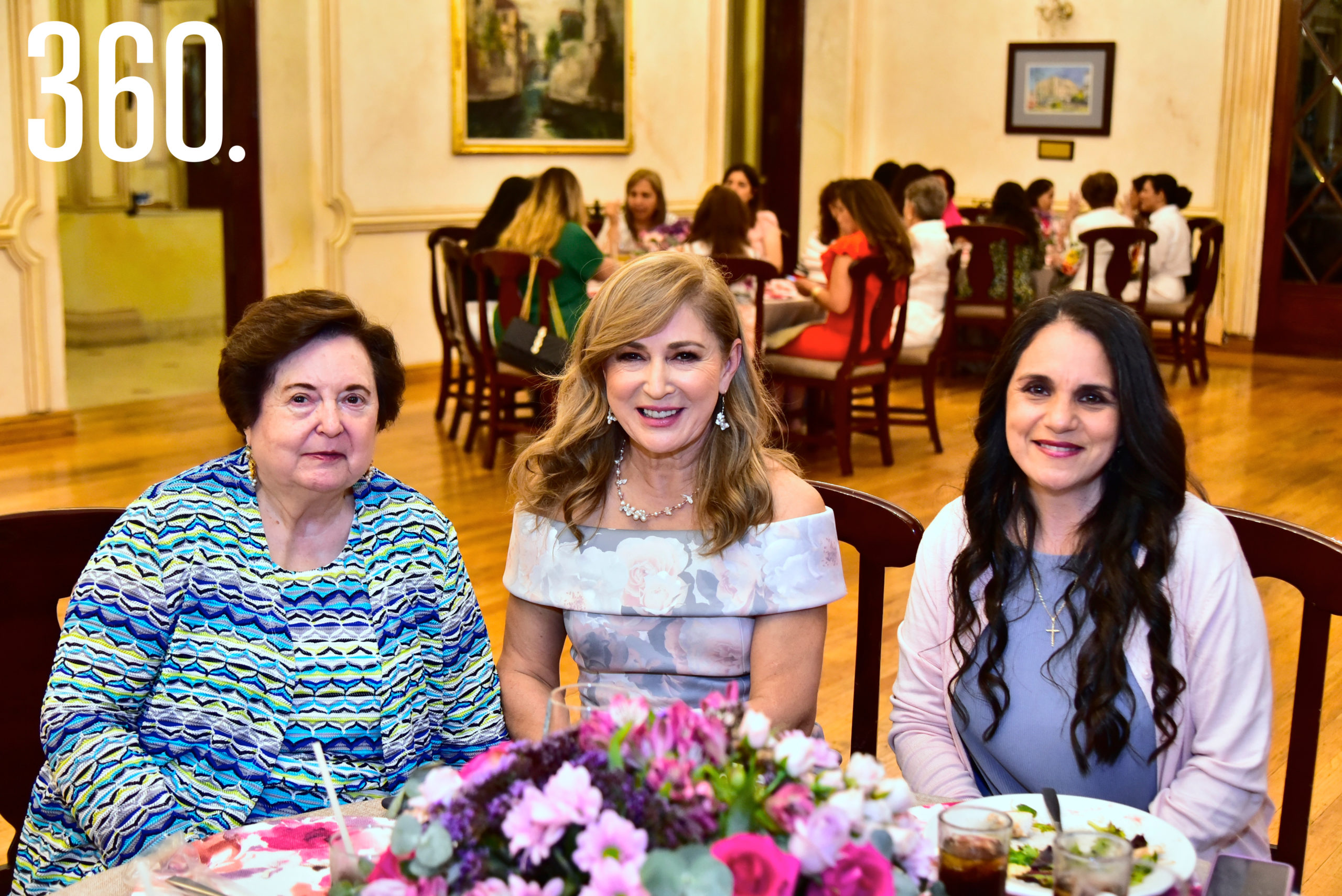 Elvia Pedraza de Fuentes, Cecilia Martínez Y Claudia González.