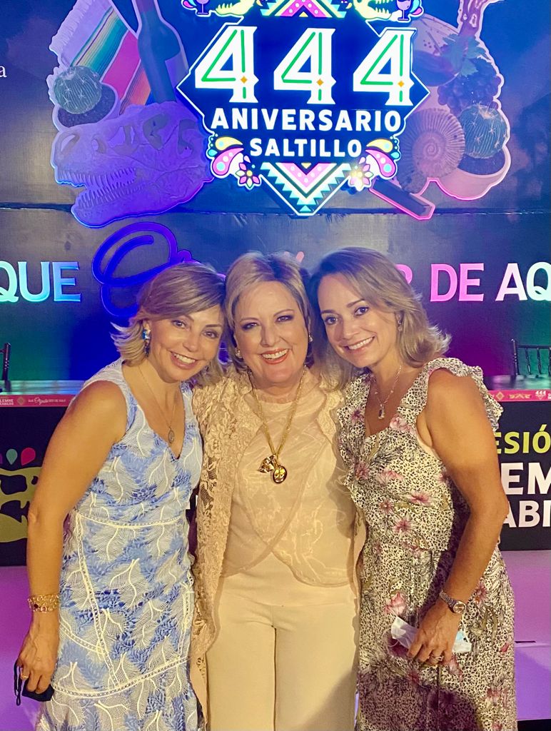 Conchita Aguirre de Arizpe, Patricia Elena Martínez y Ana María Ramón de López.