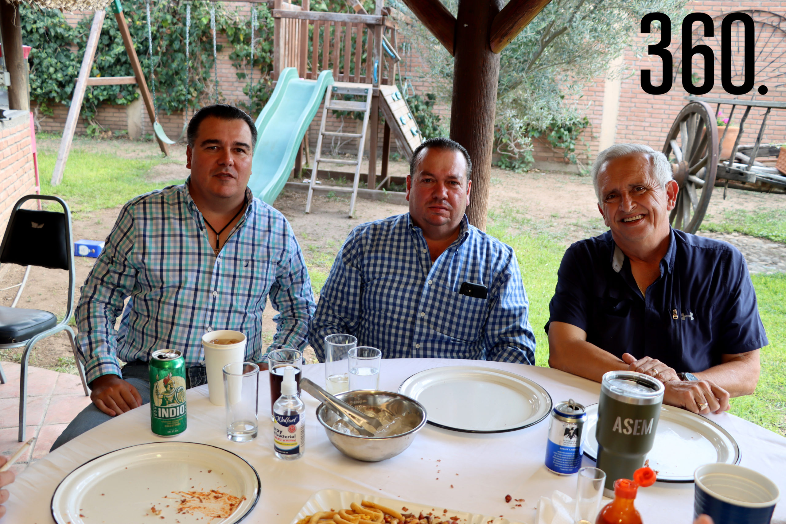 Oscar Valdés, Alejandro de León y Armando Elizondo.