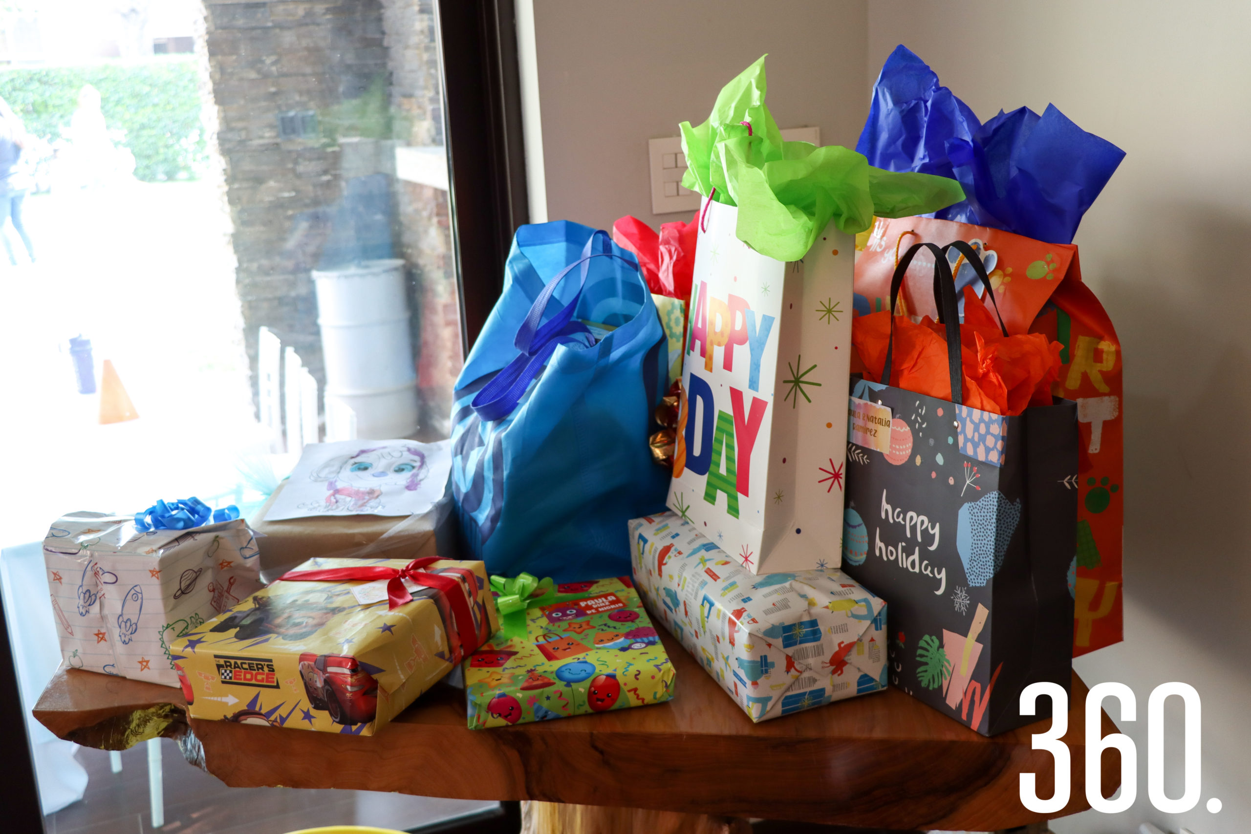Regalos del cumpleañero.