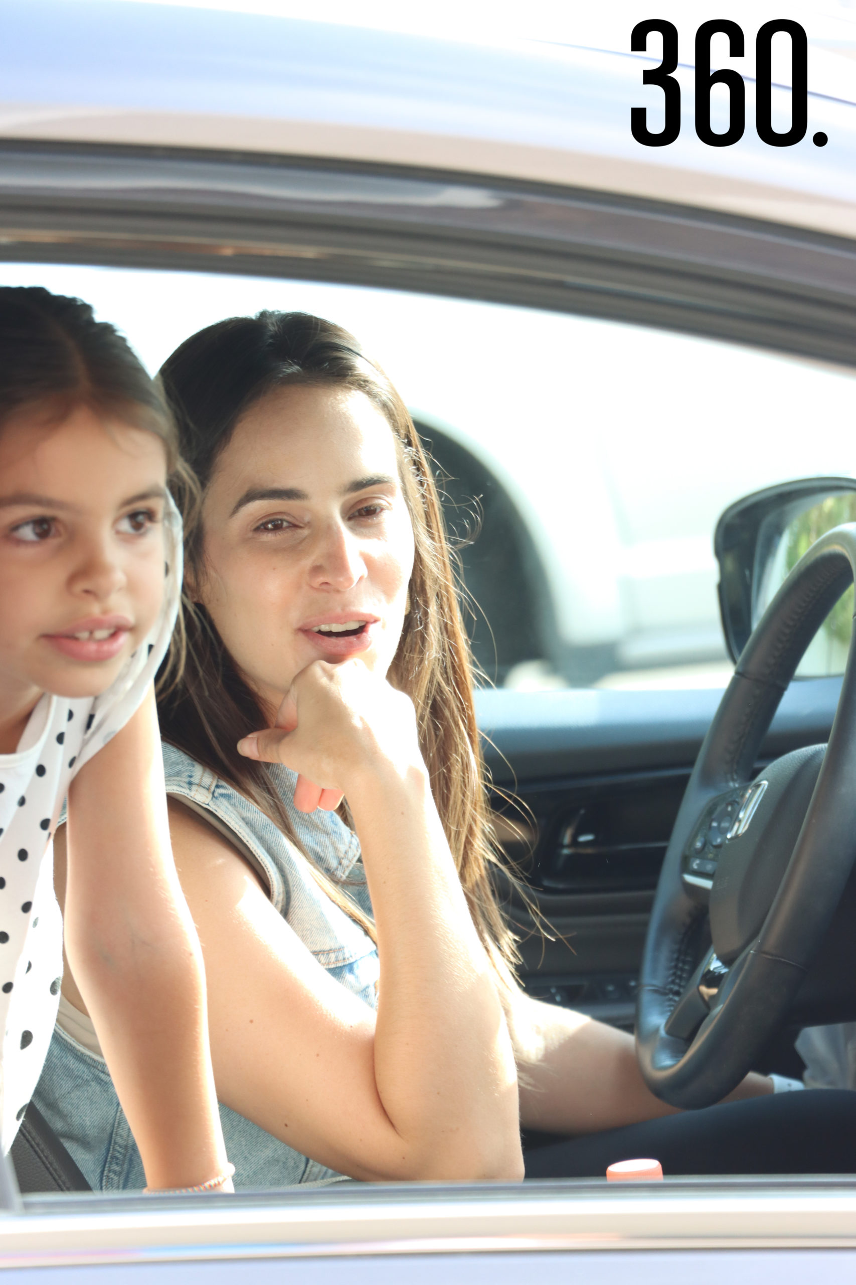 Viviana Rodríguez y Elena Díaz.