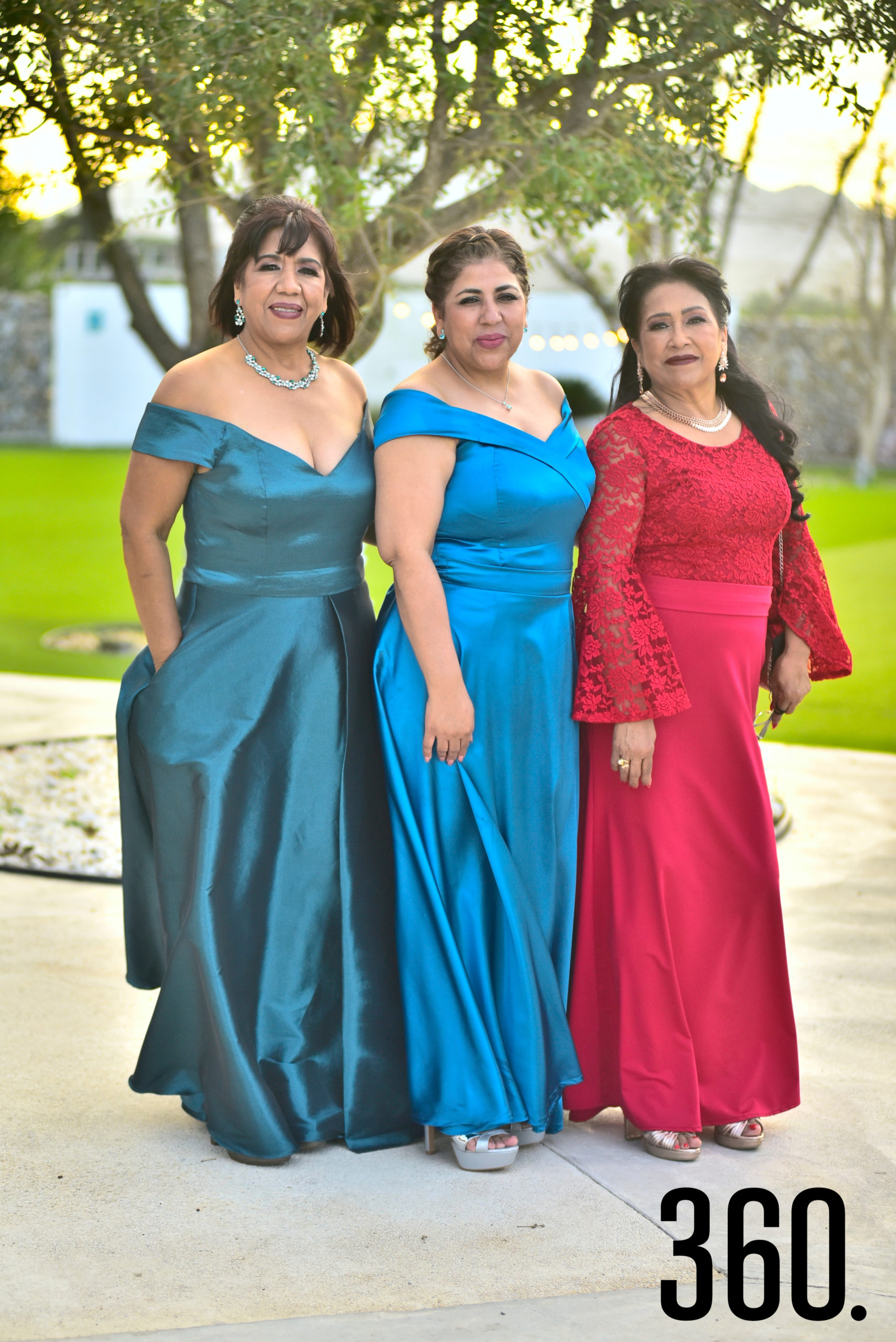 Elba Leija, Erika Leija y Blanca Leija.