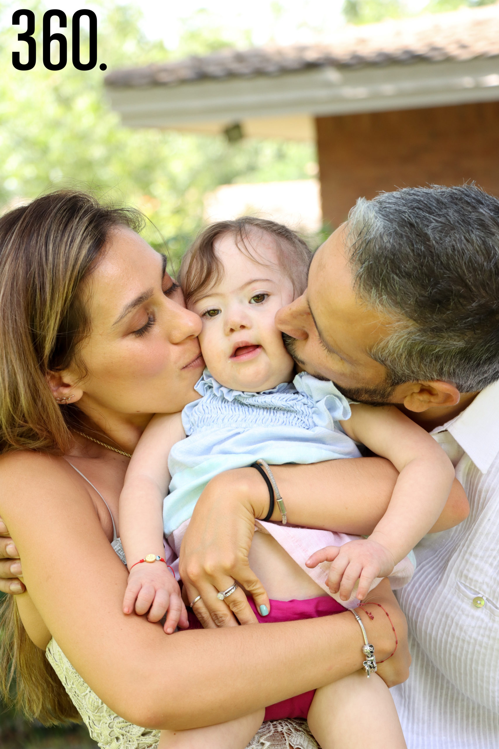 Marifer Flores con su familia.