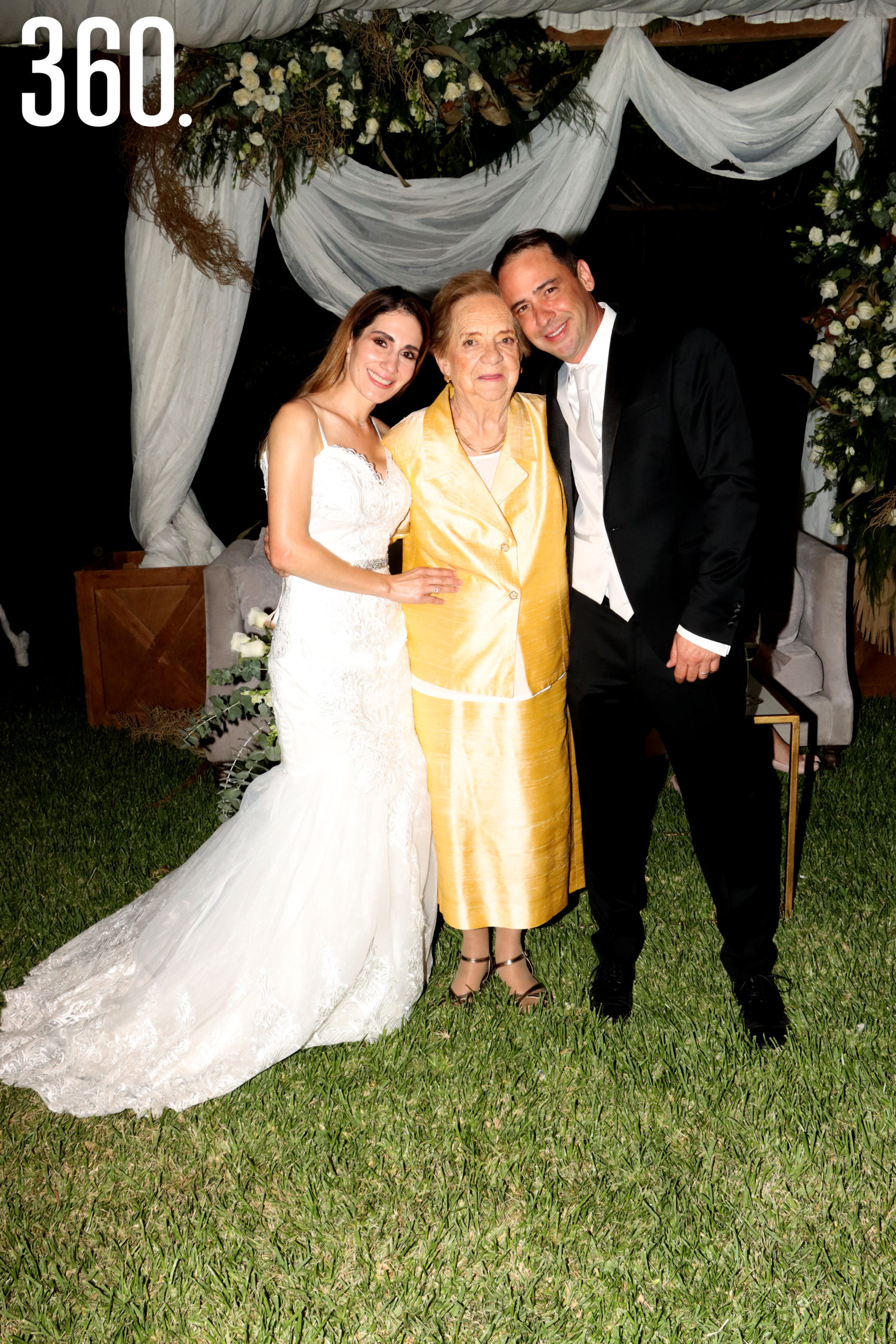 María Cristina López Malacara acompaño a María Alejandra y Jorge en su boda.