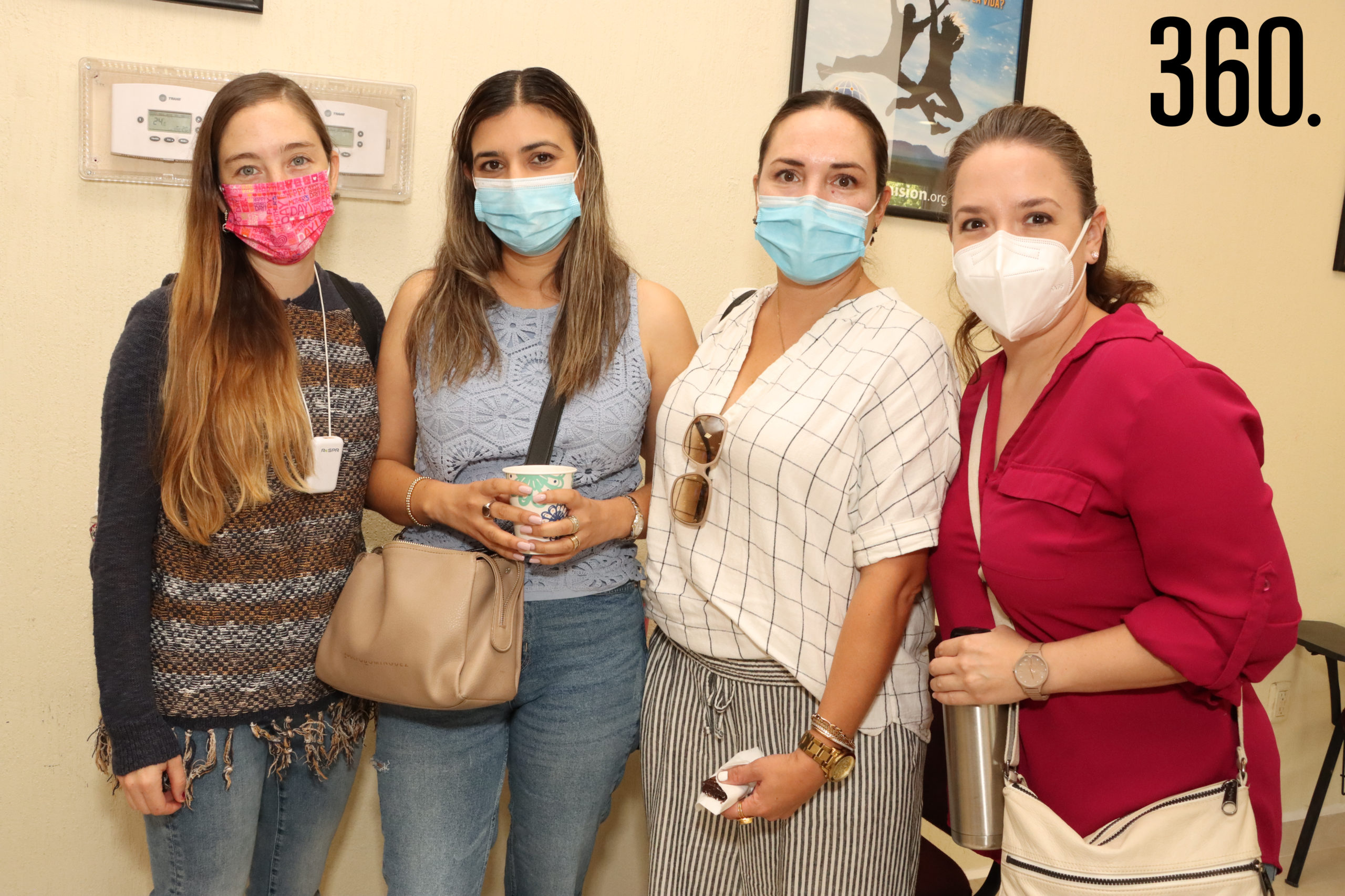 Anabel Guajardo, Cecí Castillo, Elizabeth Serna y Laura Dorbecker.