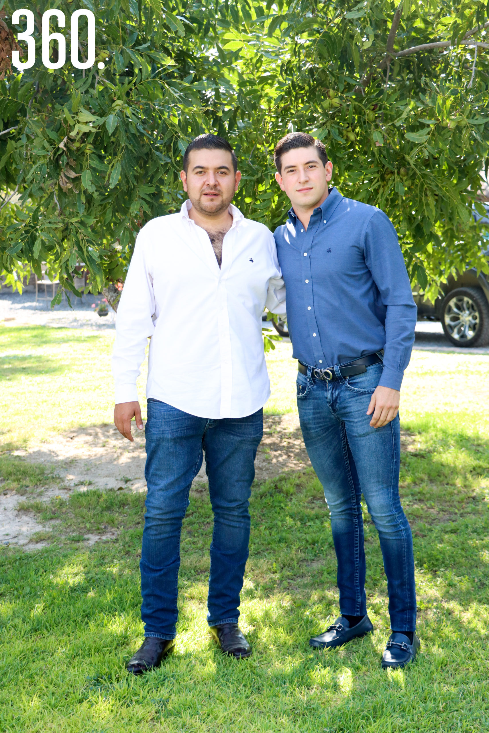 José Alfredo Martínez con su hermano, Christian Martínez.