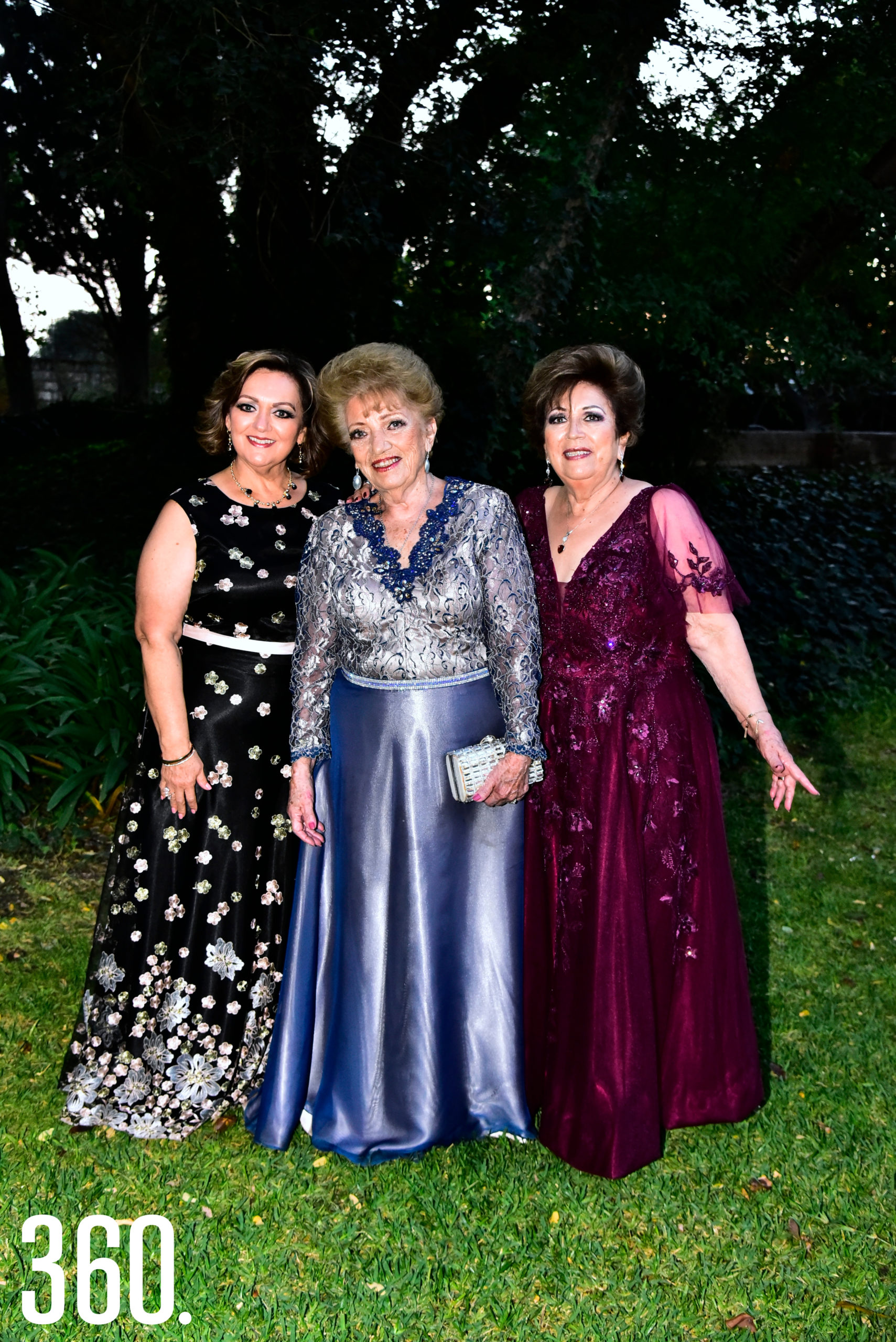 Martha Molina, Guadalupe Aguirre y Nelly Molina.