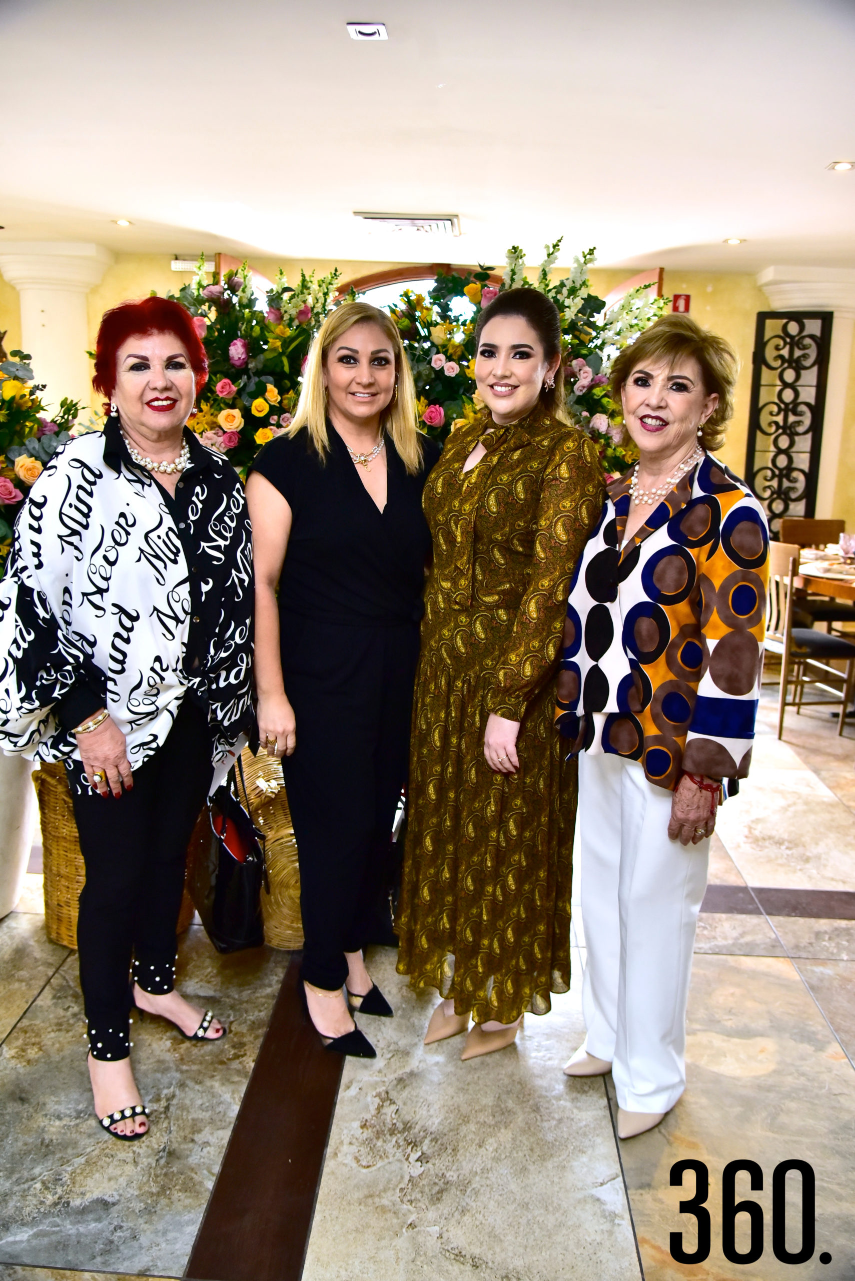 Lili Pérez de Orozco, Claudia Orozco, Samantha Natividad y Leticia Pérez.