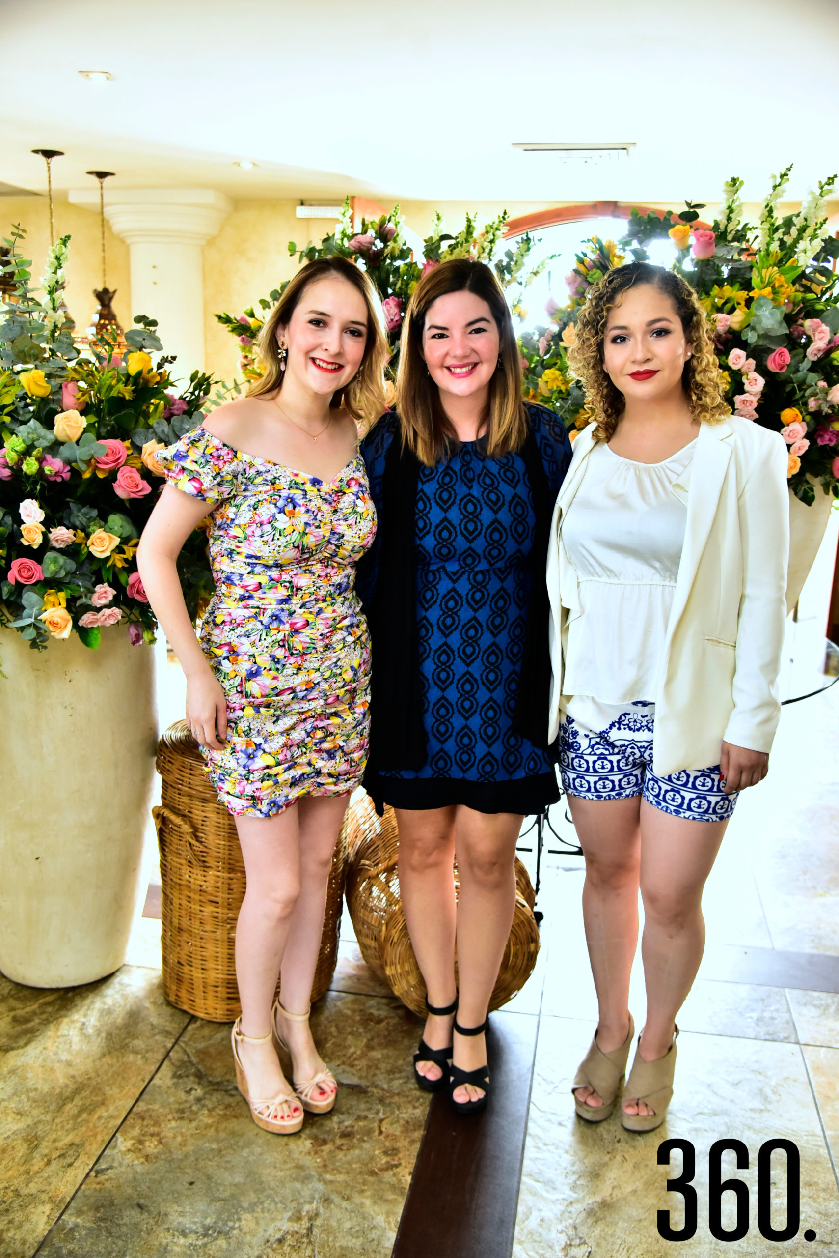 Cynthia Robles, Ale Pereznegron y Claudia López.