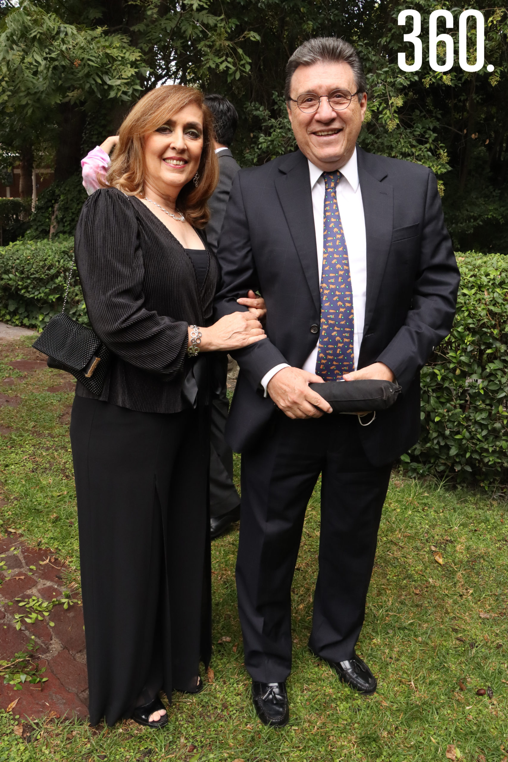 Angélica Martínez y Carlos Aldape.