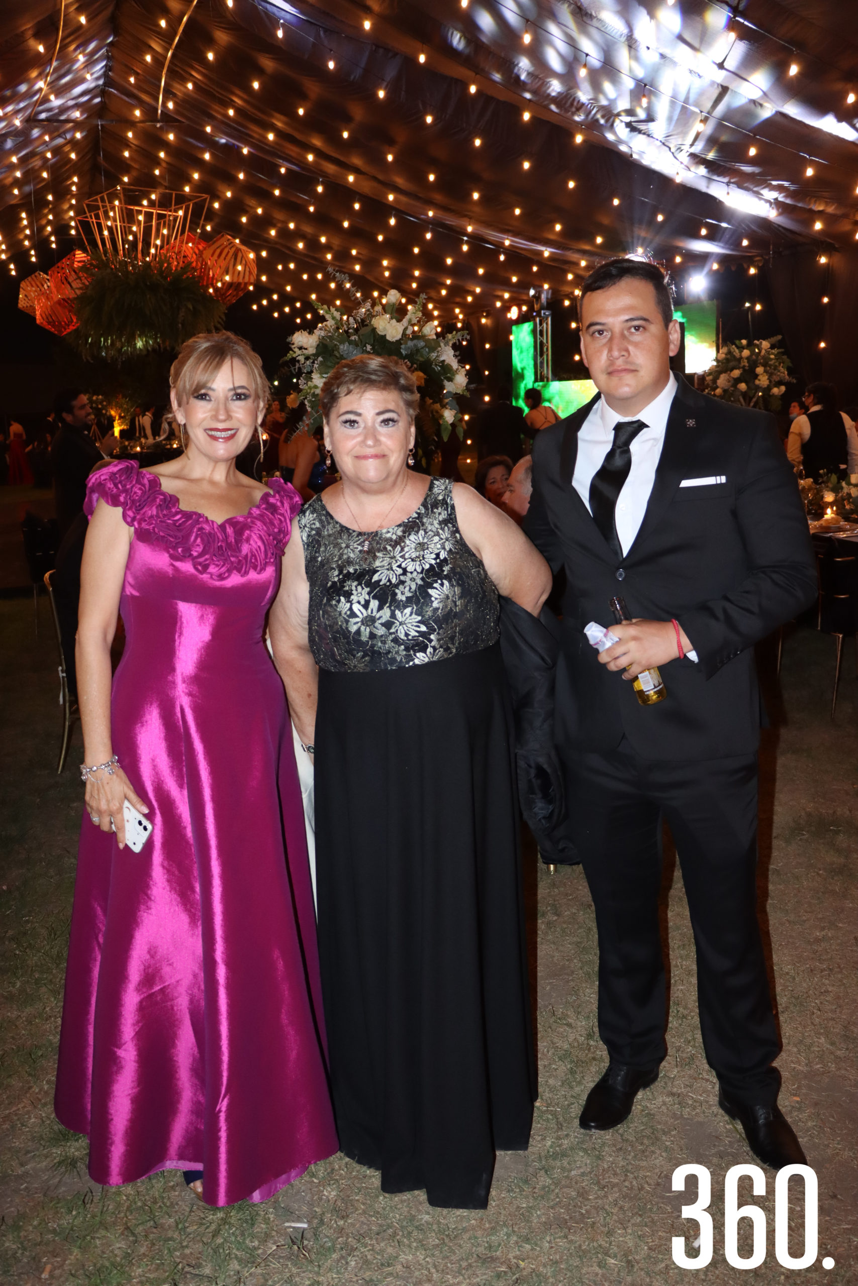 Susana Sánchez, Gabriela Sánchez y Daniel Islas.