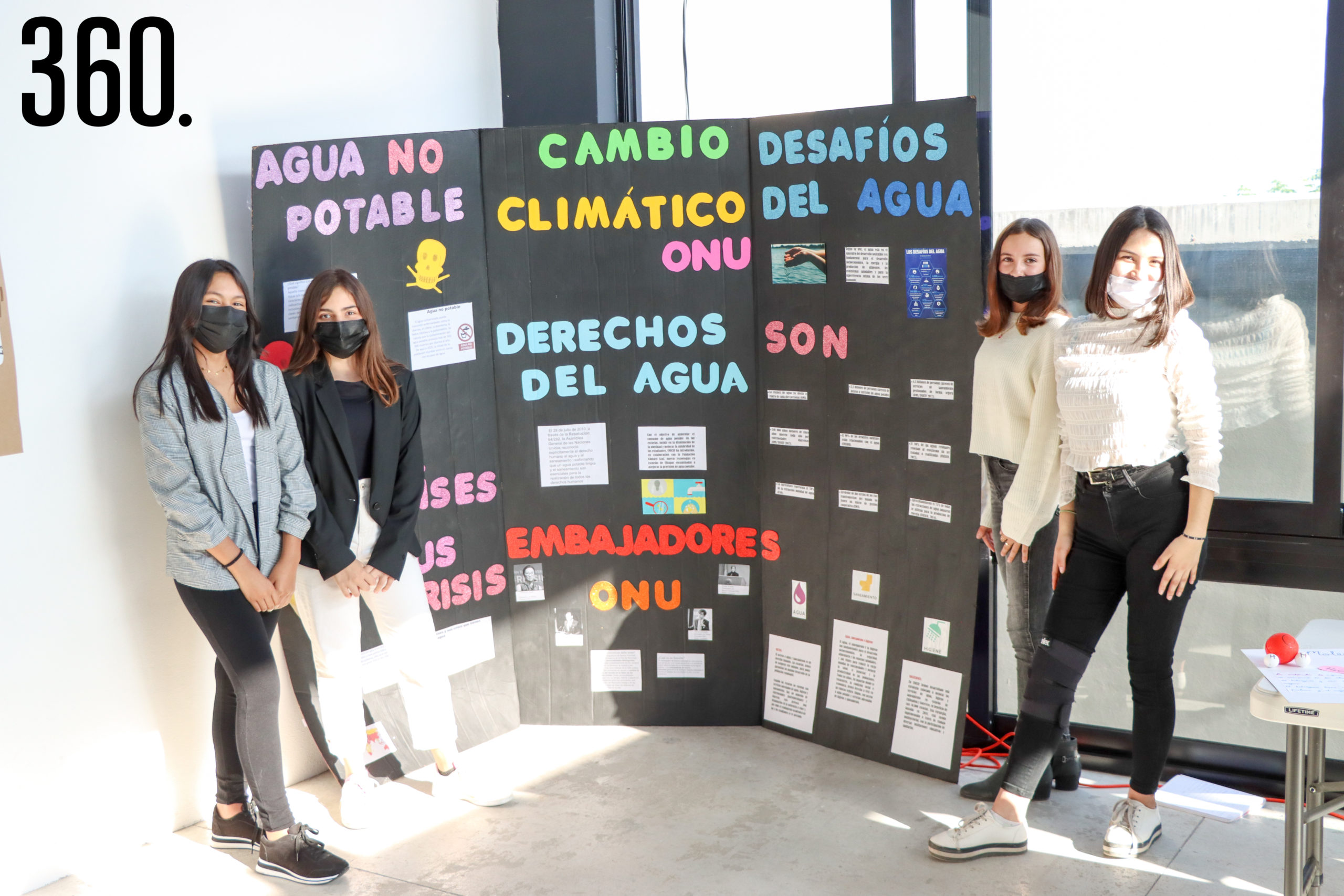 Natalia Hernández, Daniela Silveyra, Sofía Alves y Adriana Rodríguez.