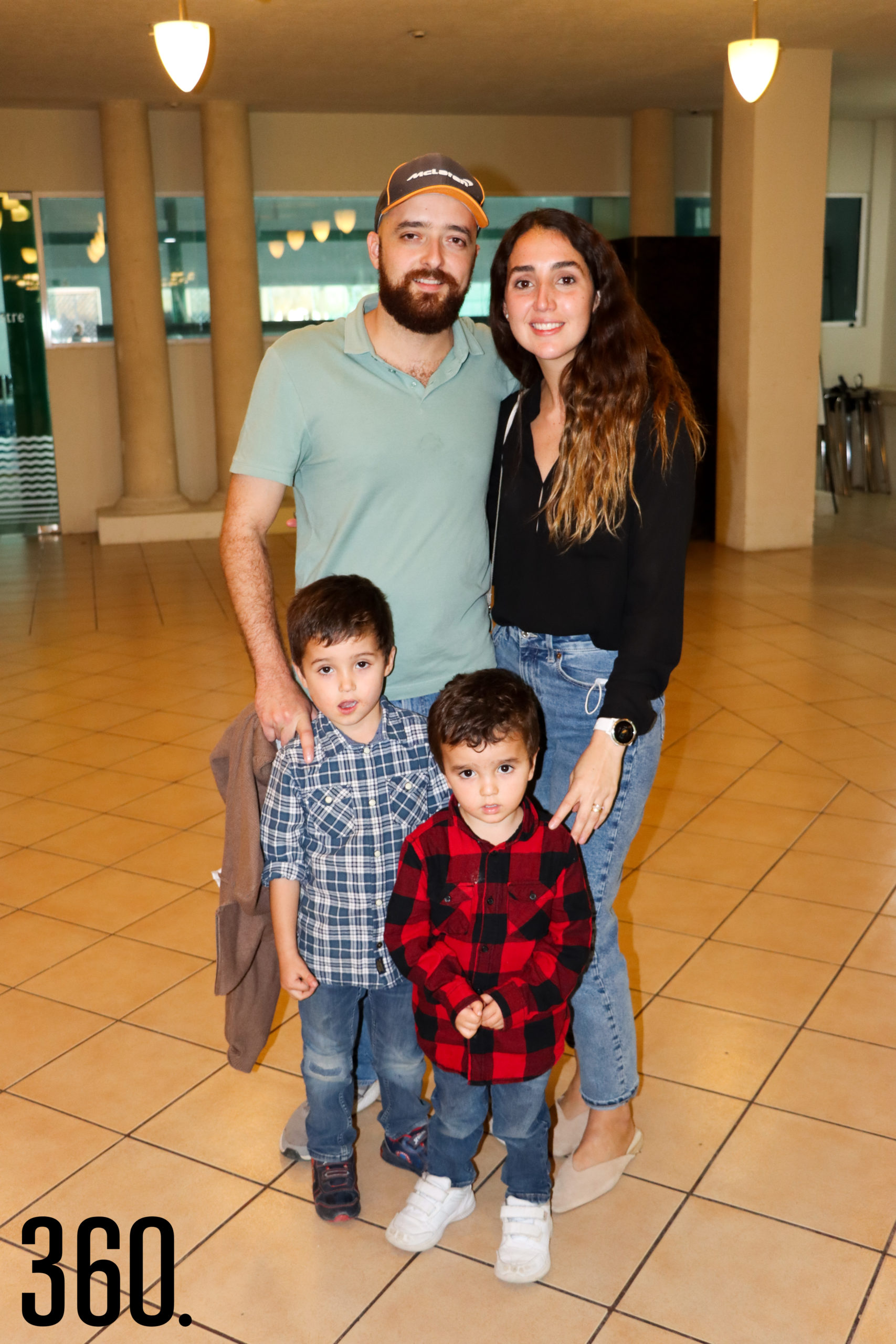 Luis Enrique, Alejandra, Nicolás y Emiliano Villarreal.