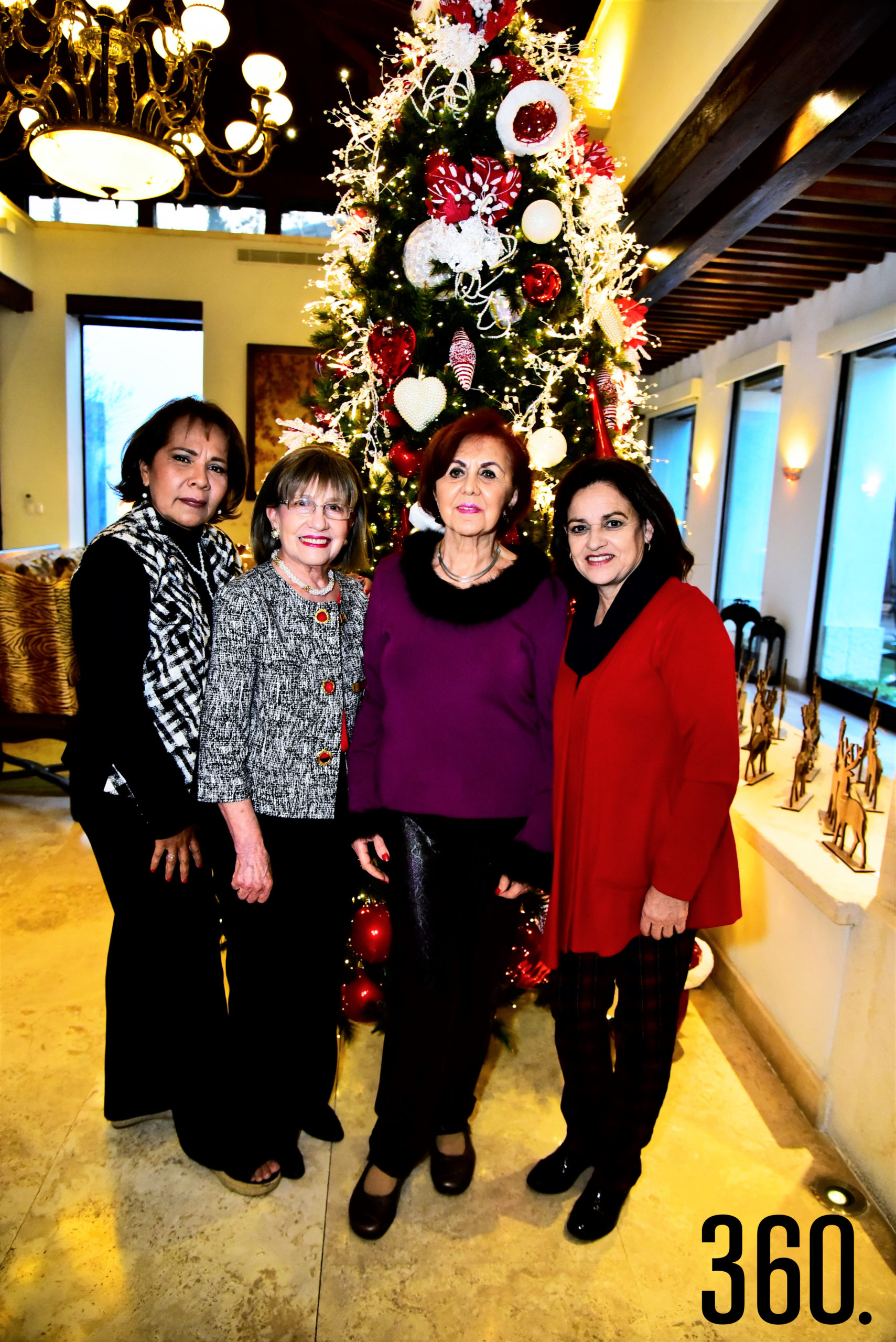 Minerva Zaleta, Rosaura Treviño, Lupita Saade y Thelma Aragón.