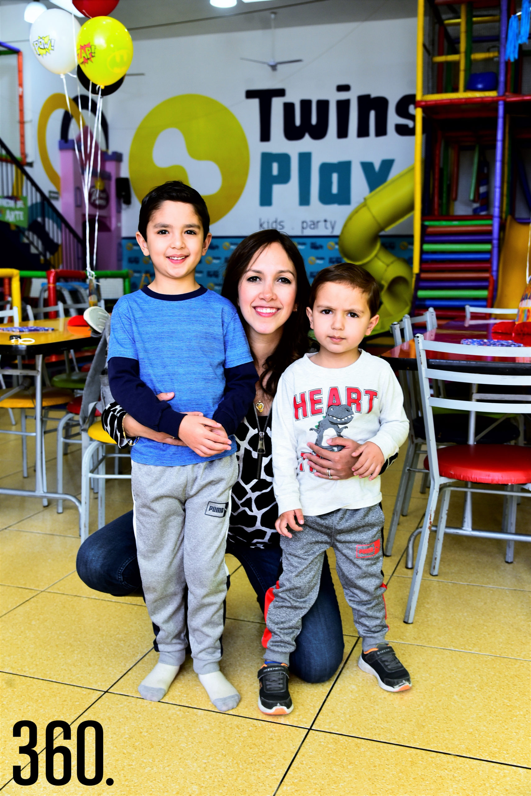 Rodrigo Díaz Aburto, Julieta Aburto y Eduardo Díaz Aburto.