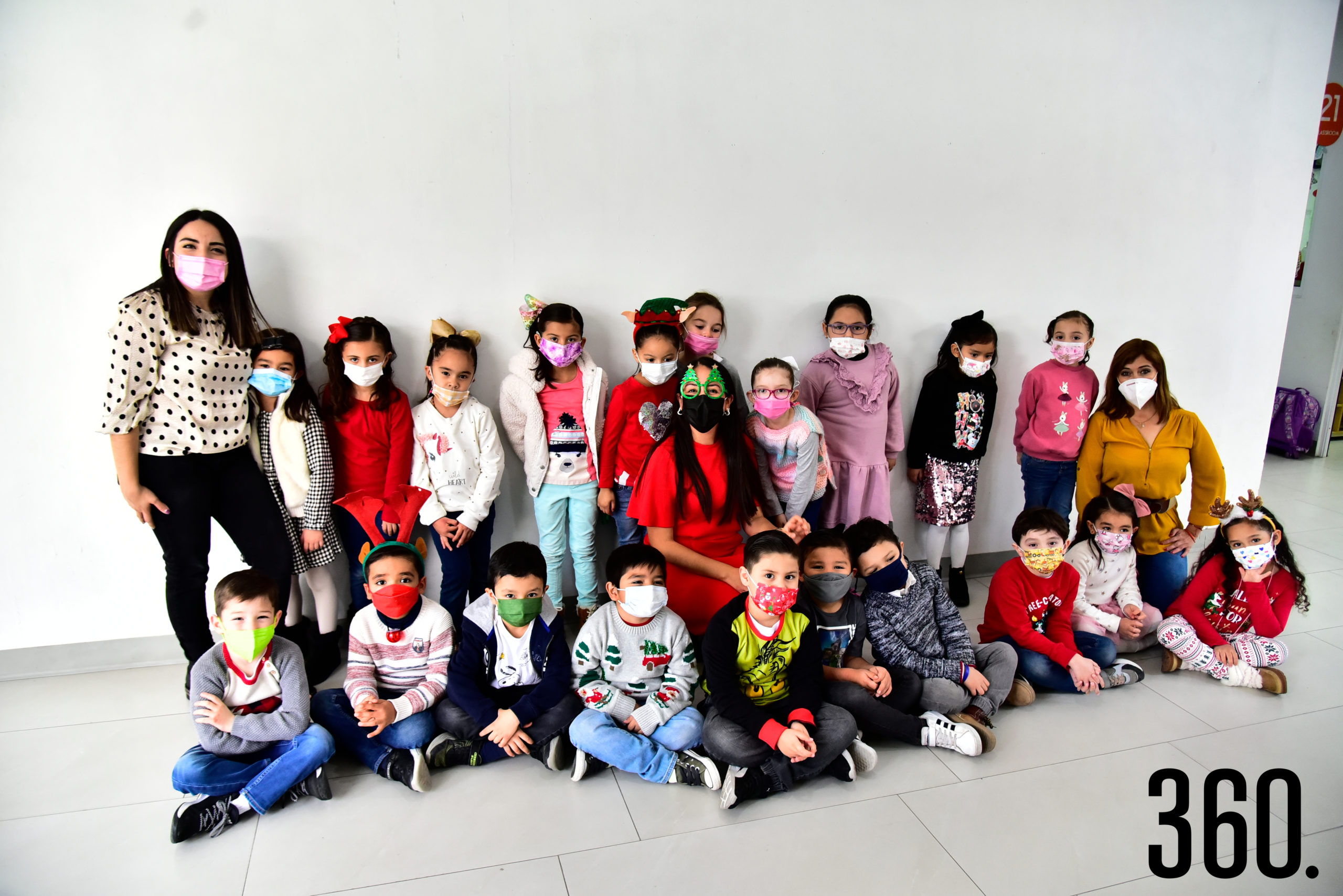 Niños asistentes a la posada del Colam.