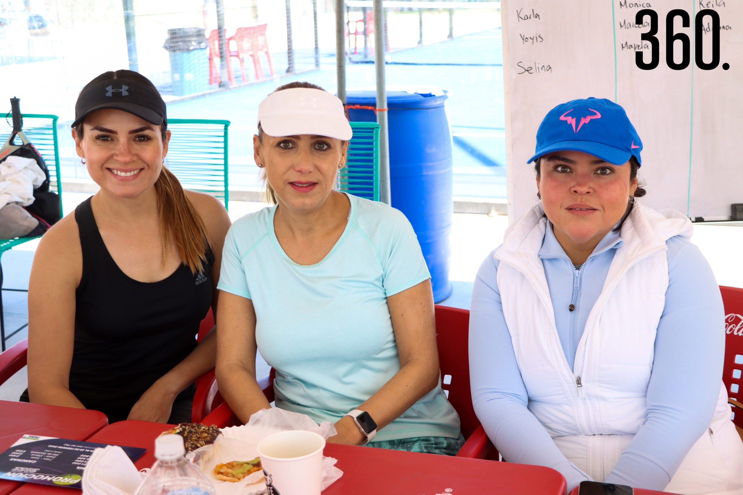 Keila Dávila, Marcela Corona y Ana Siller.