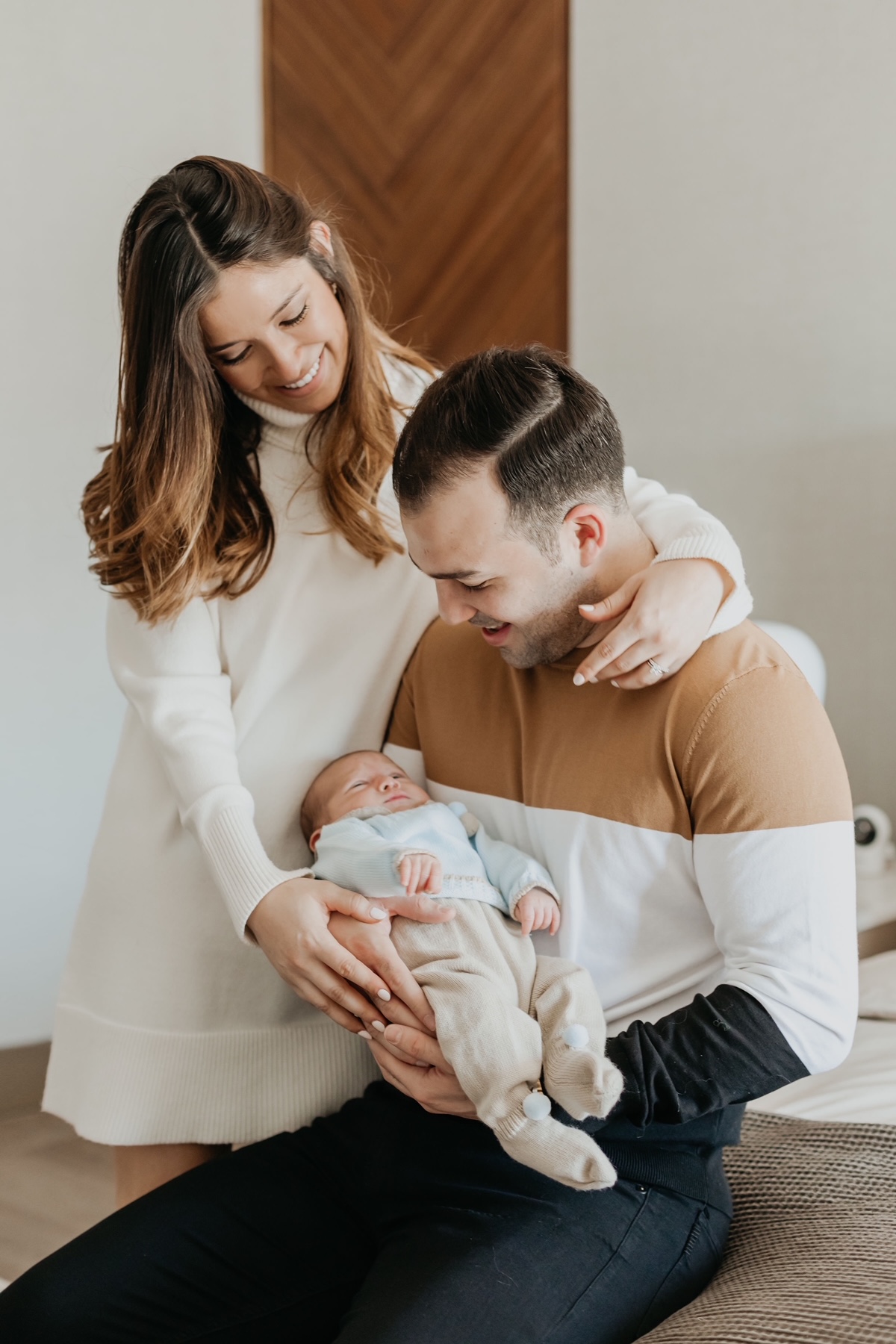 Gustavo Eduardo con sus papás.