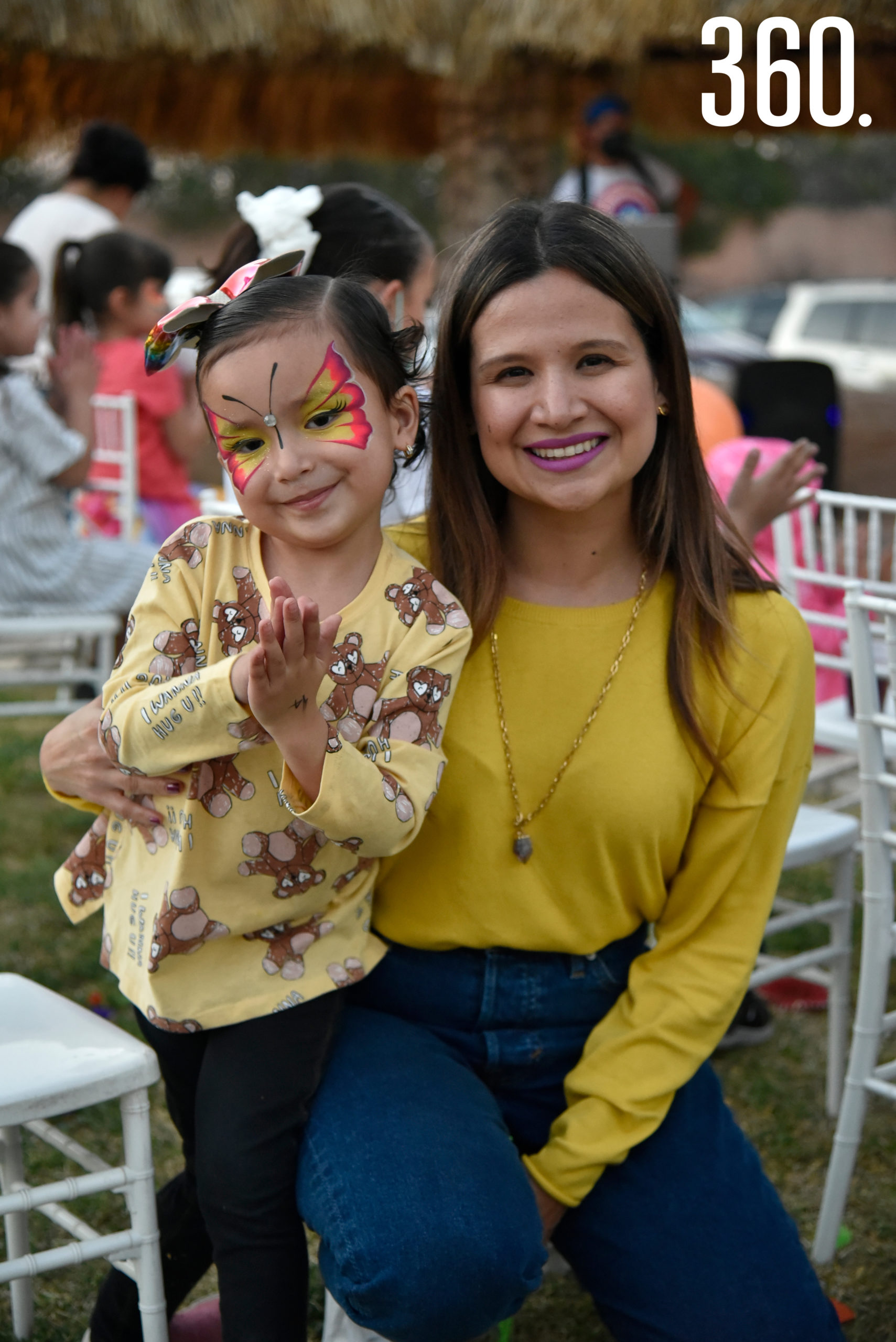 Anahí Hernández y Valentina Huerta.