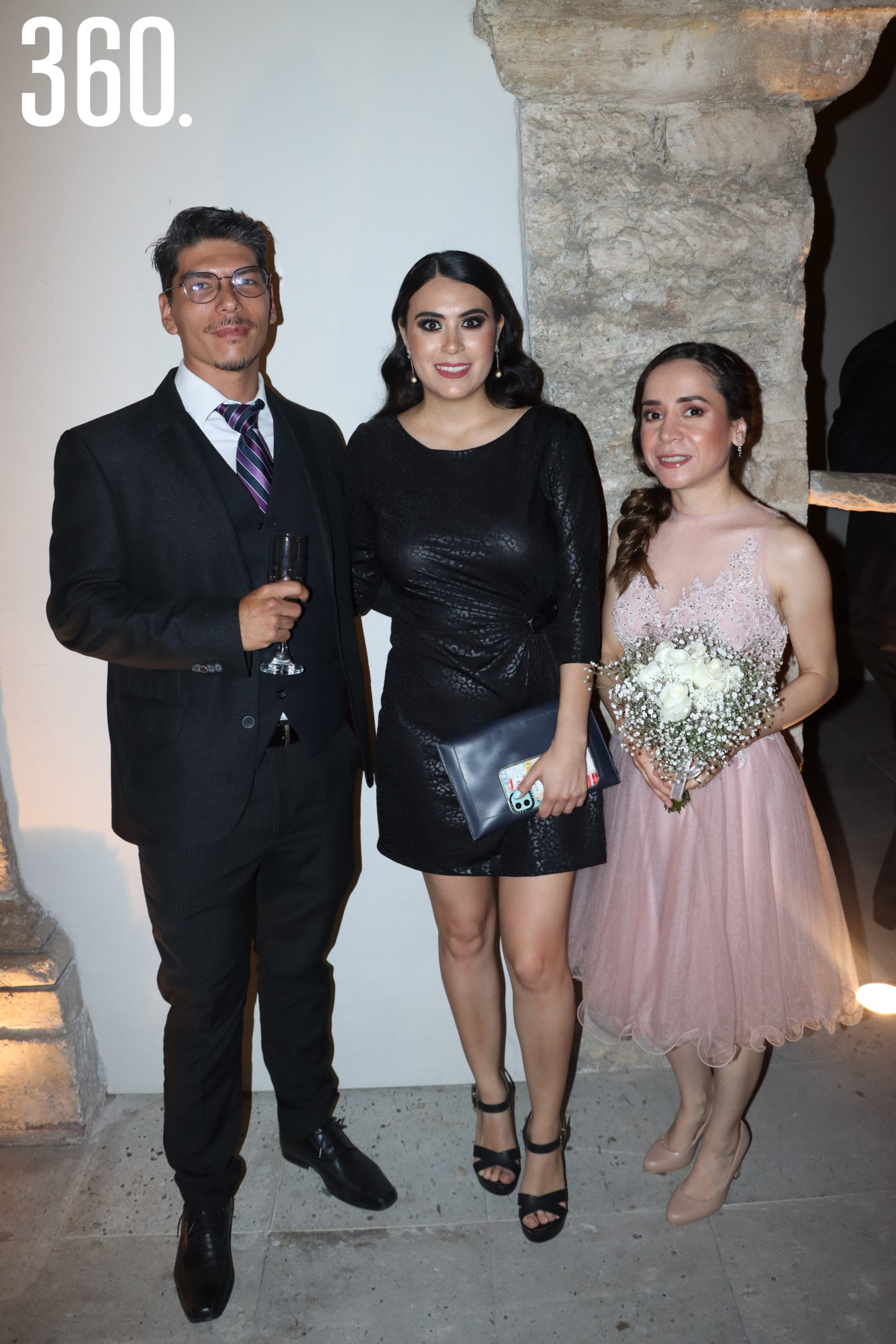 Javier Bustos, Arely Reyes y Liliana Rodríguez.