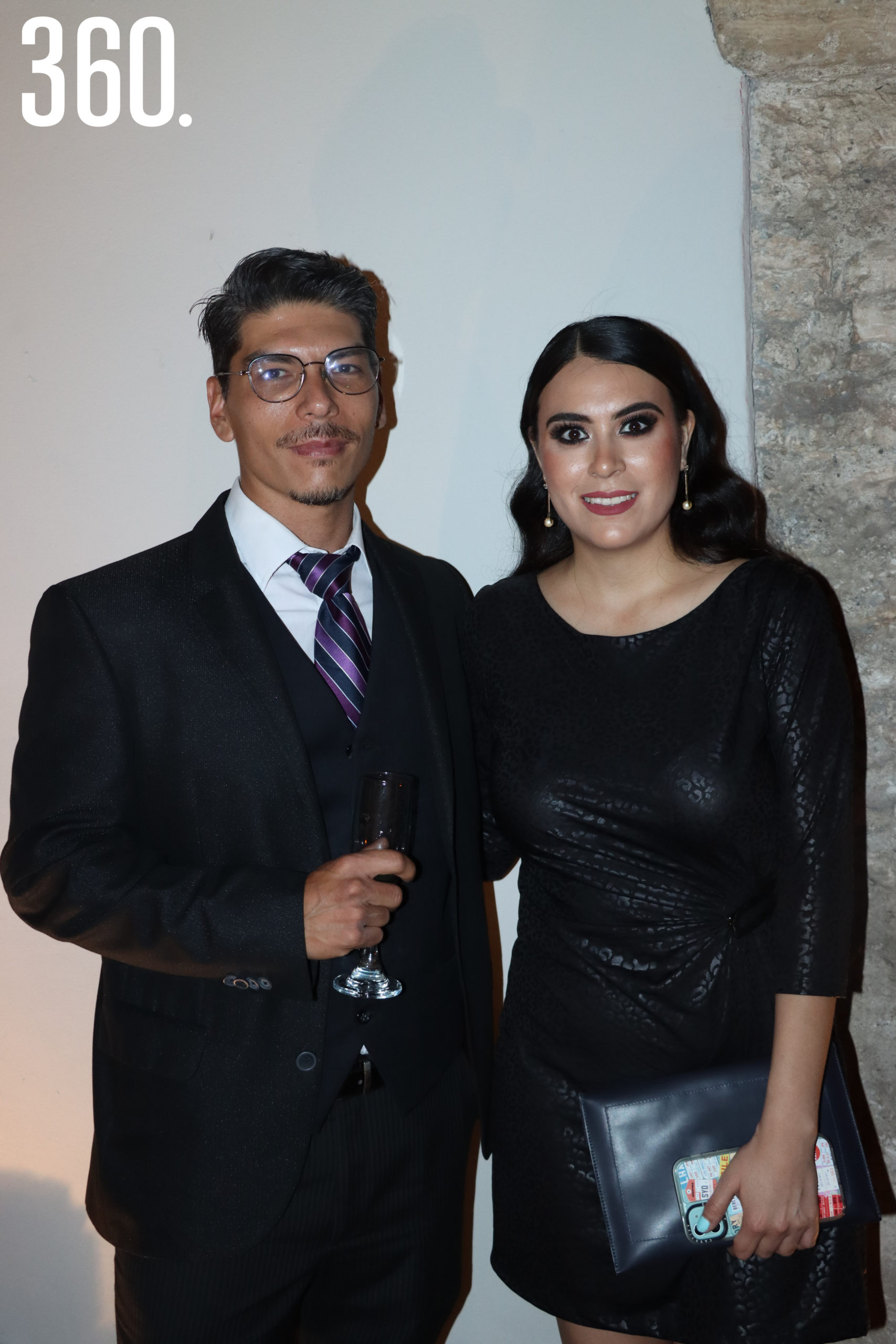 Javier Bustos y Arely Reyes.