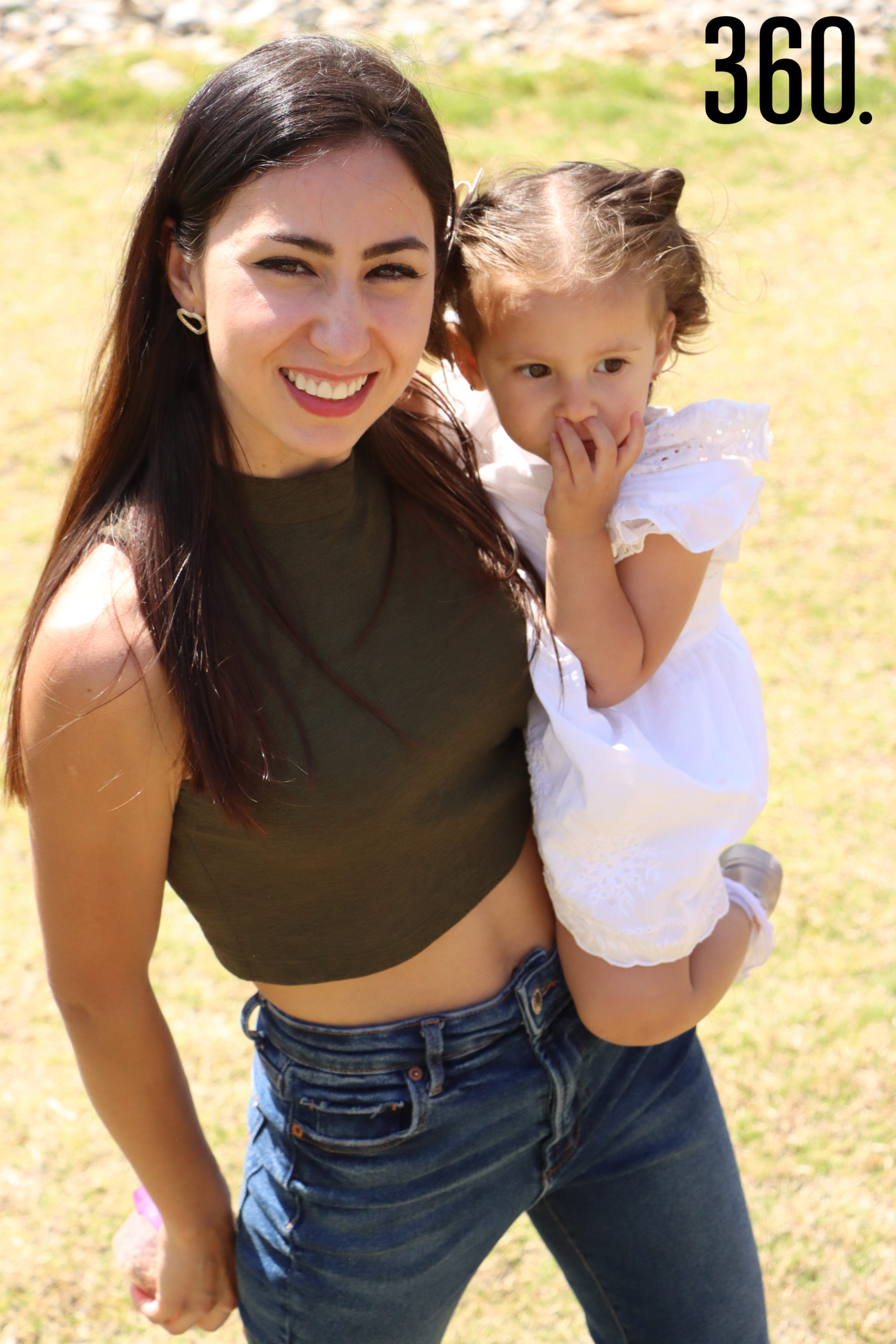 Ana Garza y Vita Garibaldi.