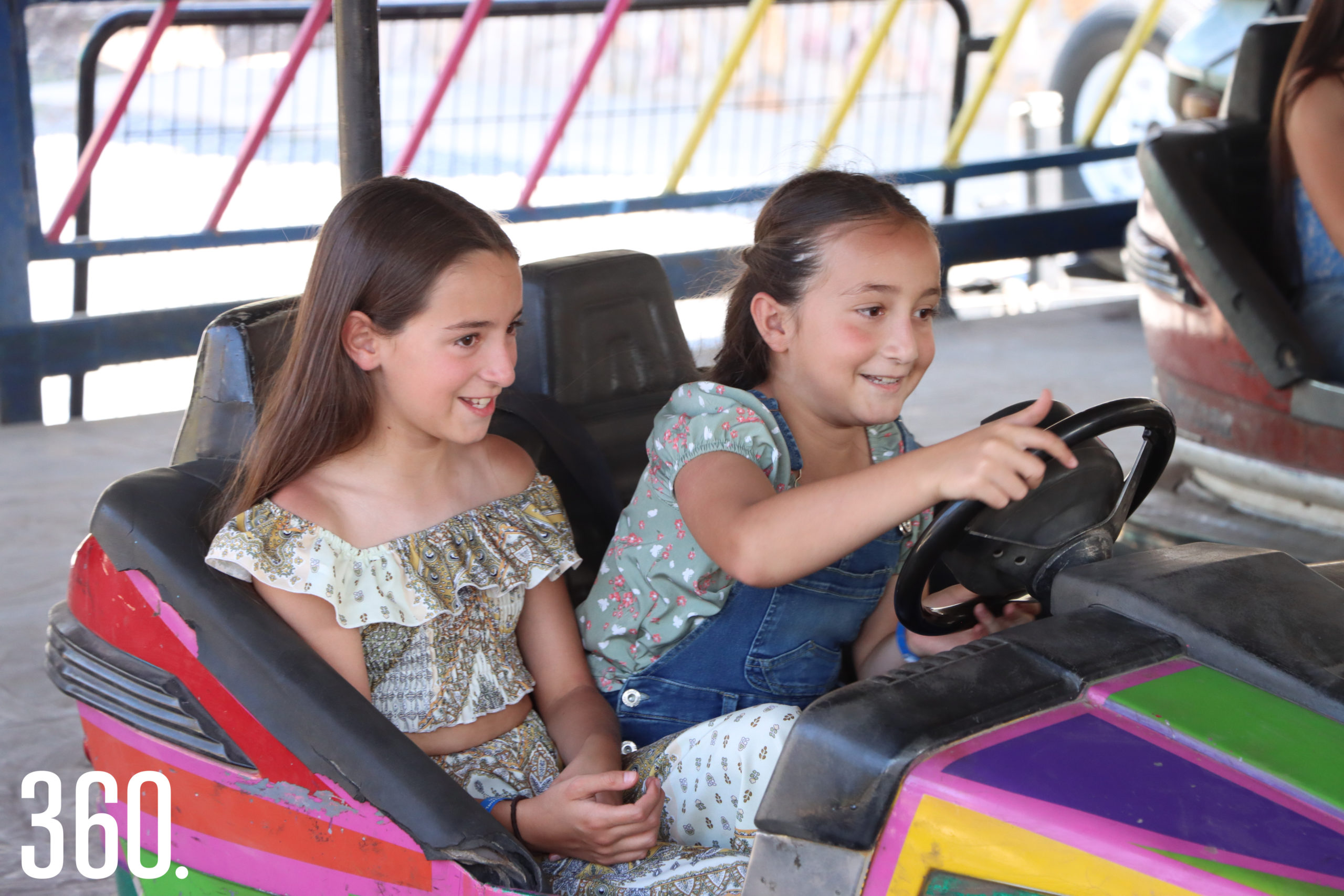 Camila y Jimena Salinas.