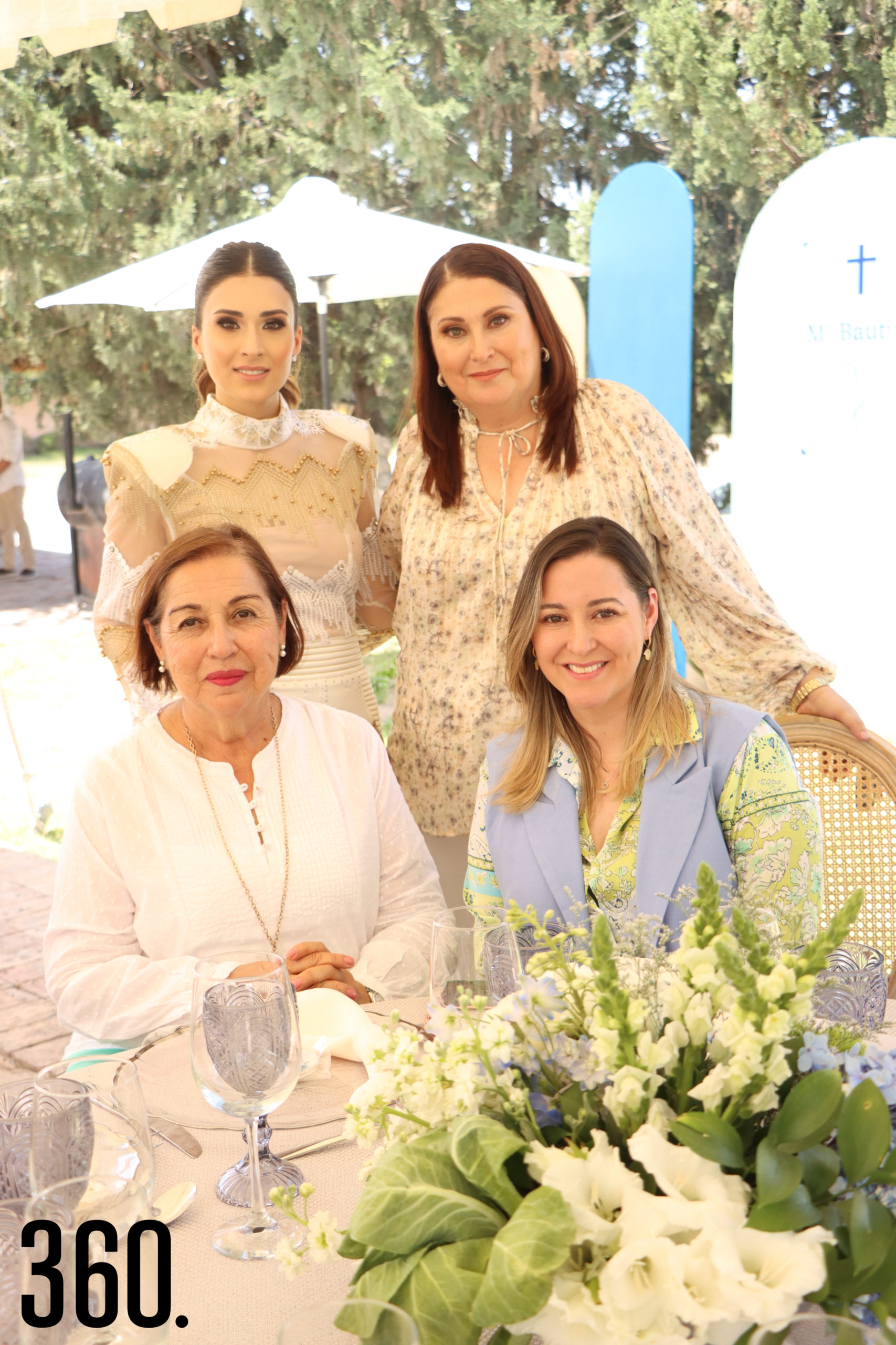 Verónica Garza, Carmen Arangua de Garza, Ana Luz Alvarado de Arangua y Melissa Arangua.