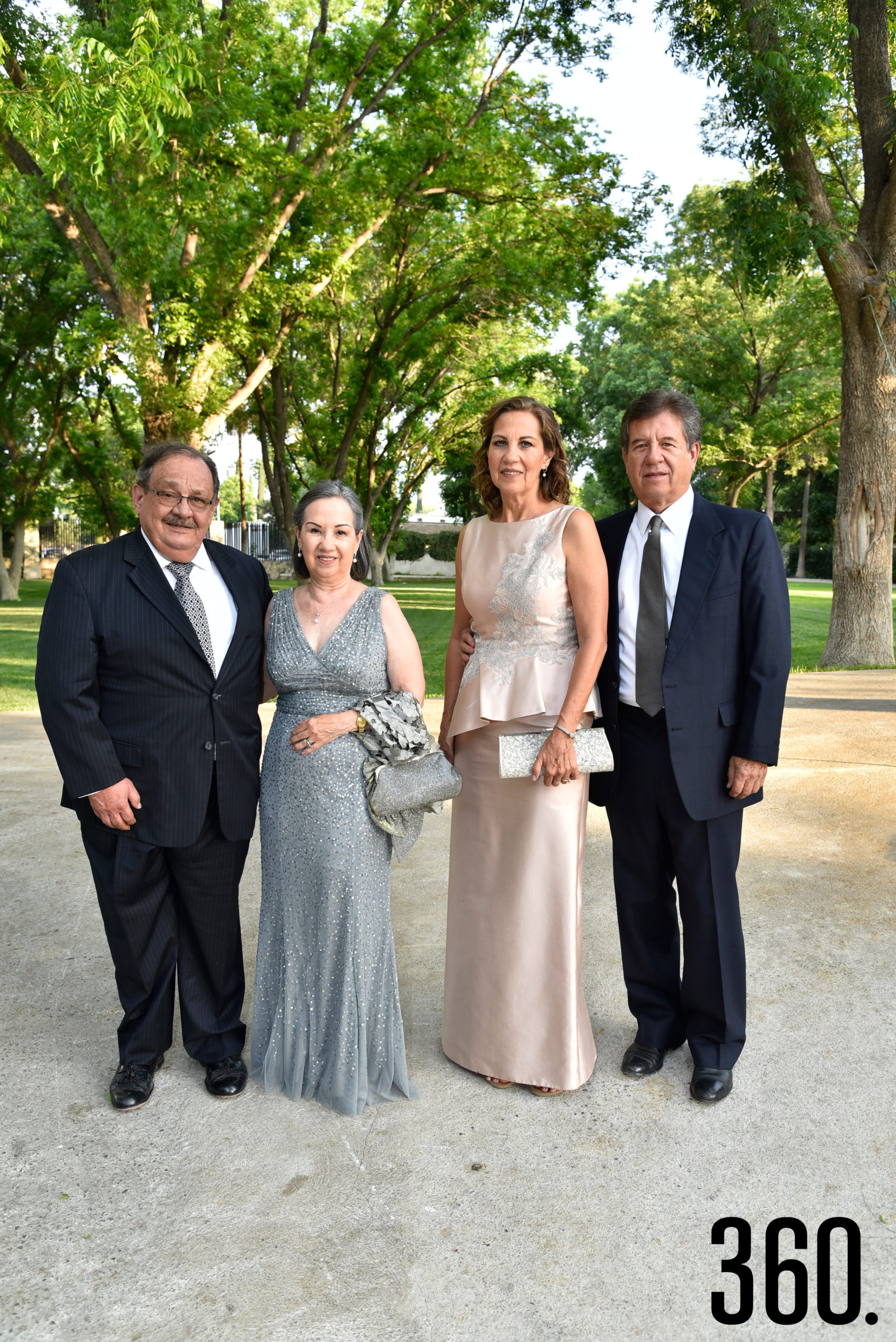 Federico Barrera, Lourdes de Barrera, Magdalena Arsuaga de Gutiérrez y Rodolfo Gutiérrez.