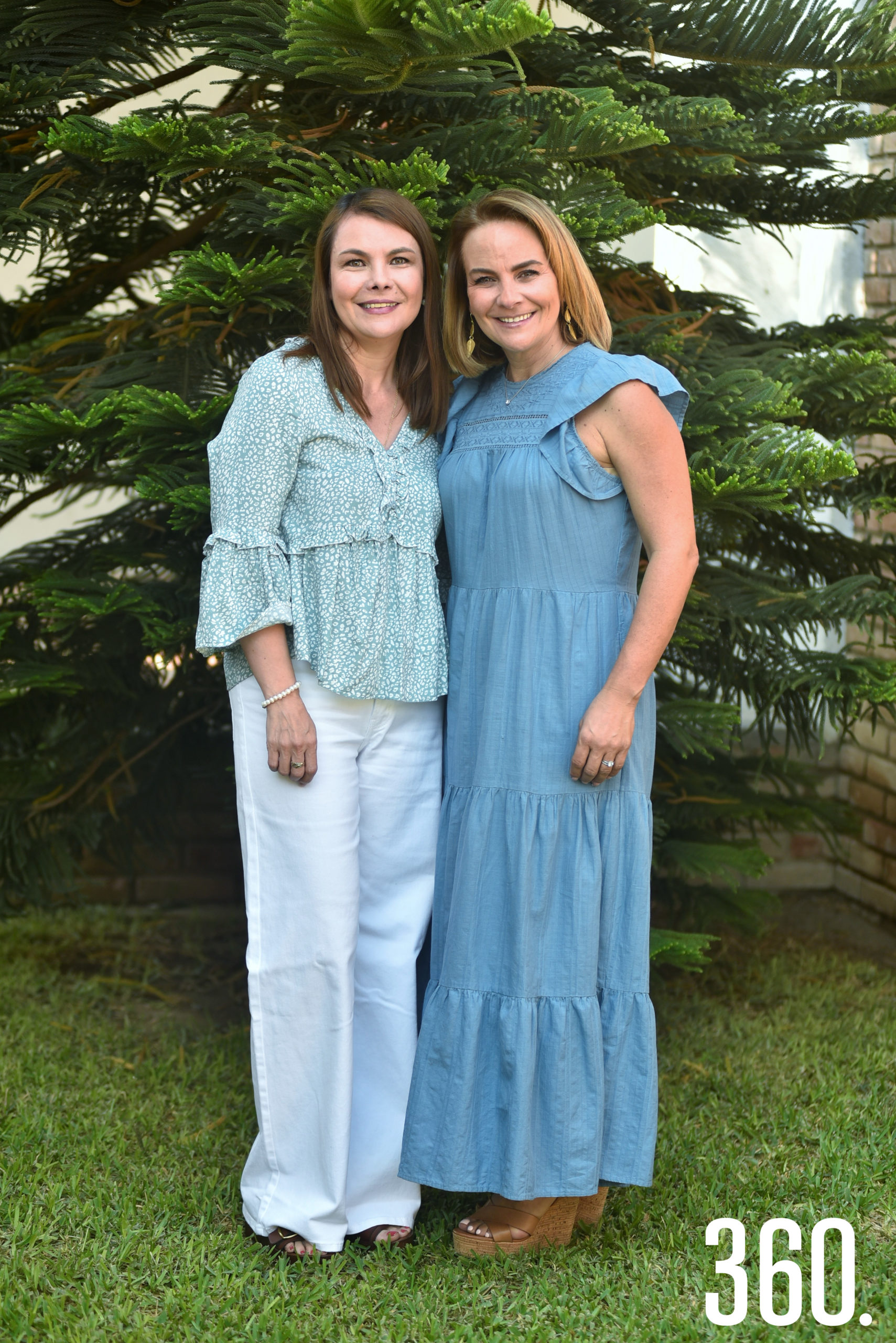 Yely Quiñones y Gaby García.